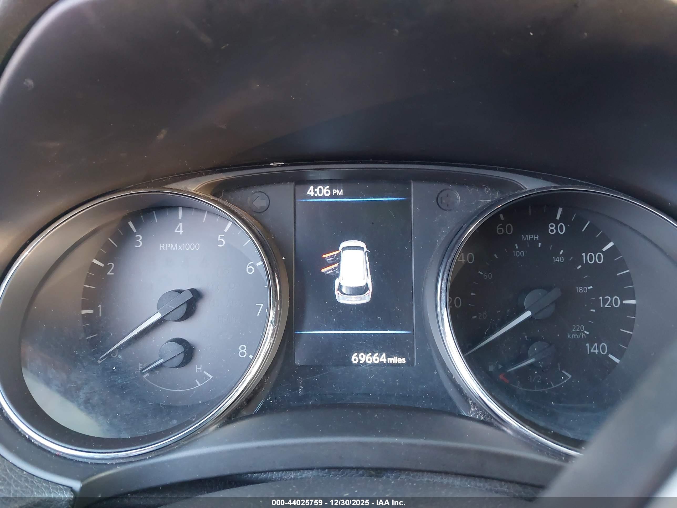 NISSAN ROGUE image 7