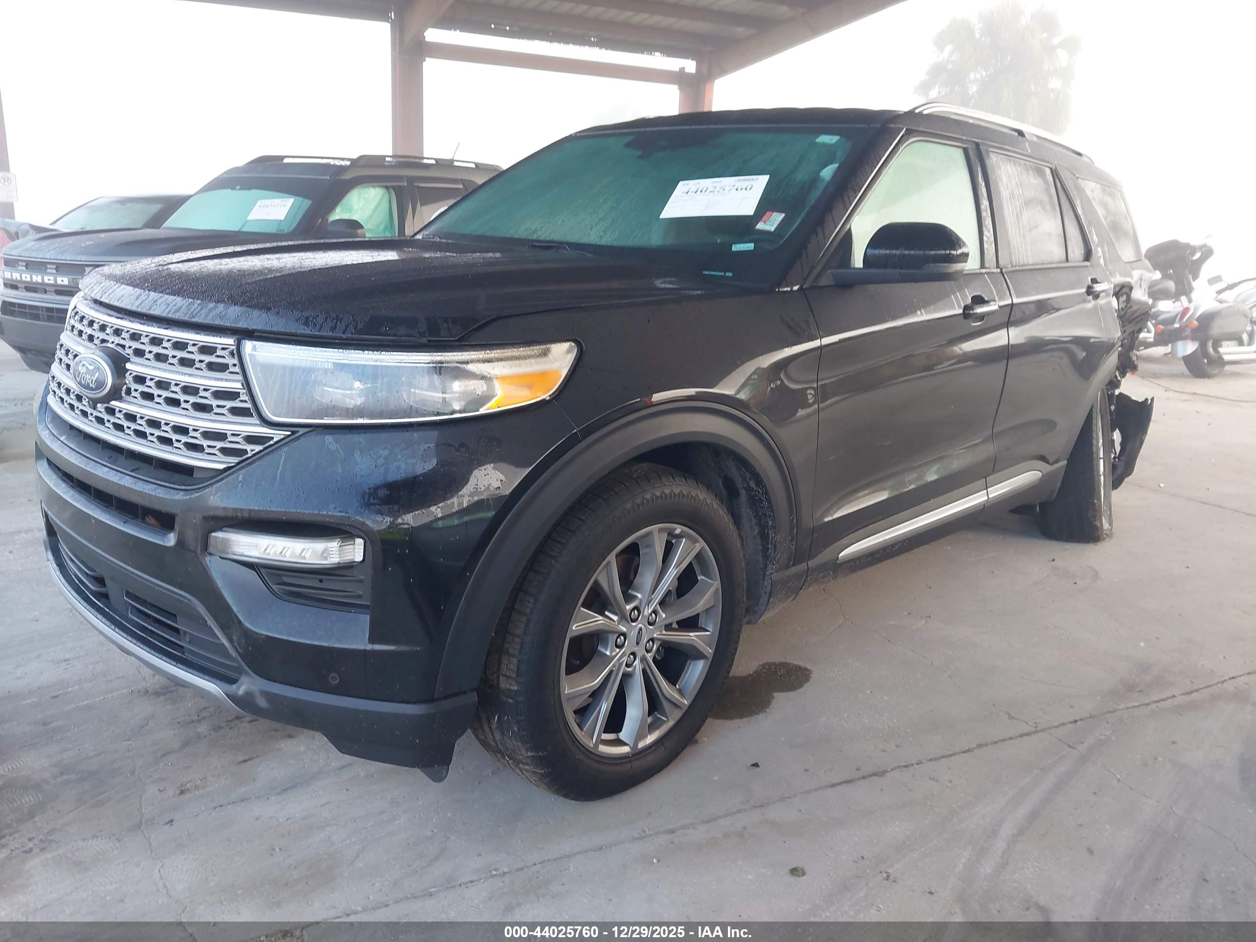 FORD EXPLORER image 2