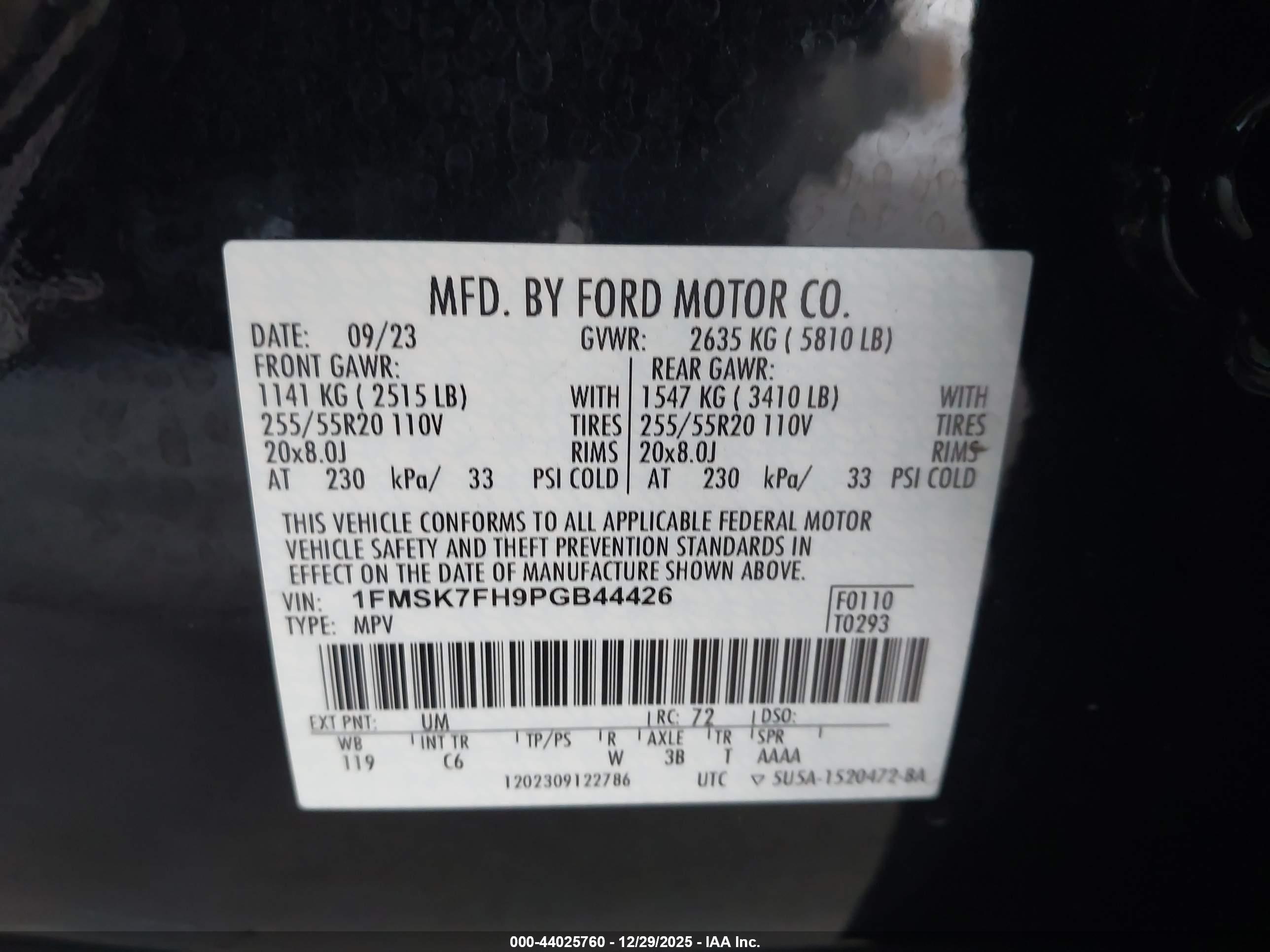FORD EXPLORER image 9