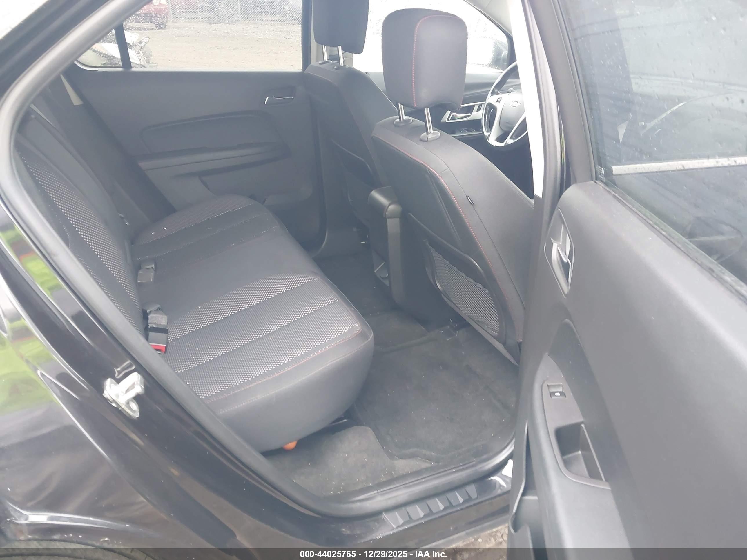 CHEVROLET EQUINOX image 8
