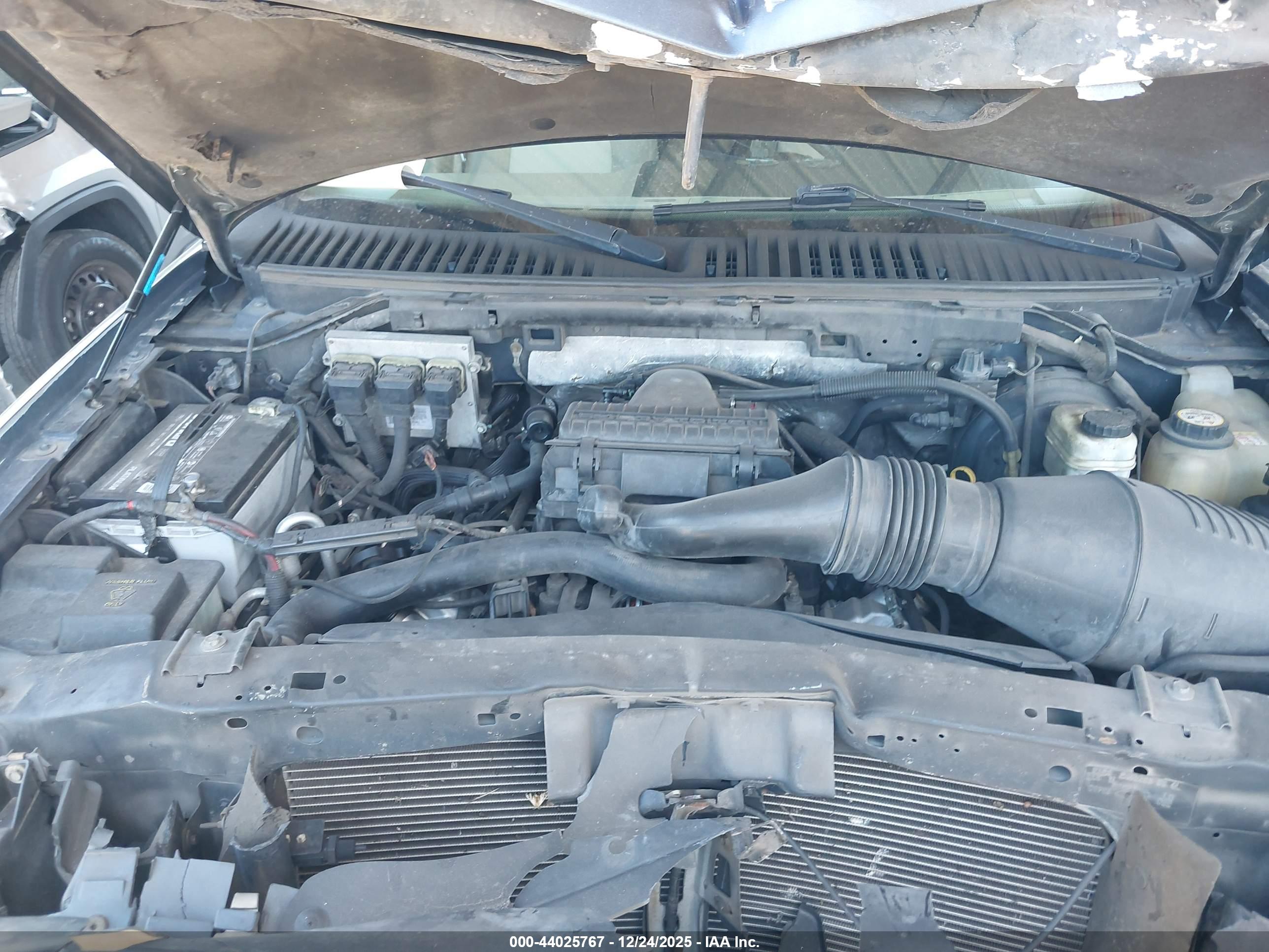 FORD EXPEDITION image 10