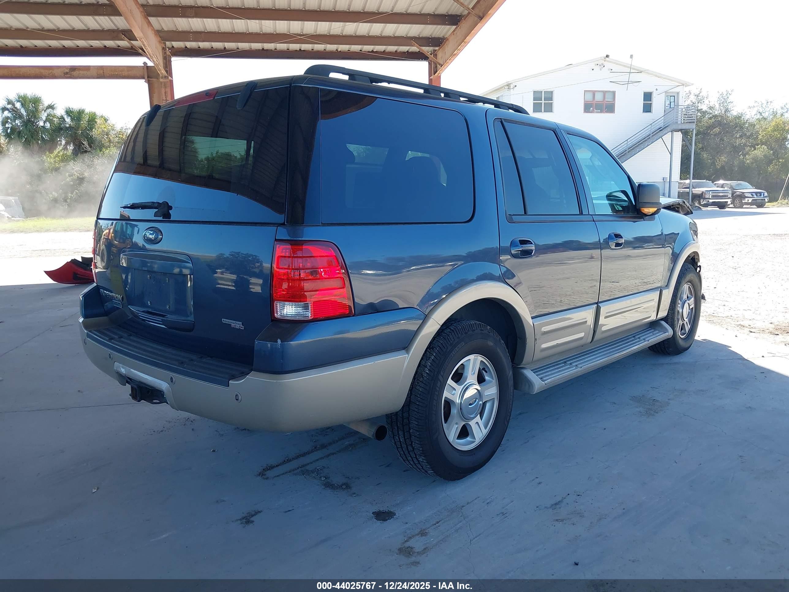 FORD EXPEDITION image 4
