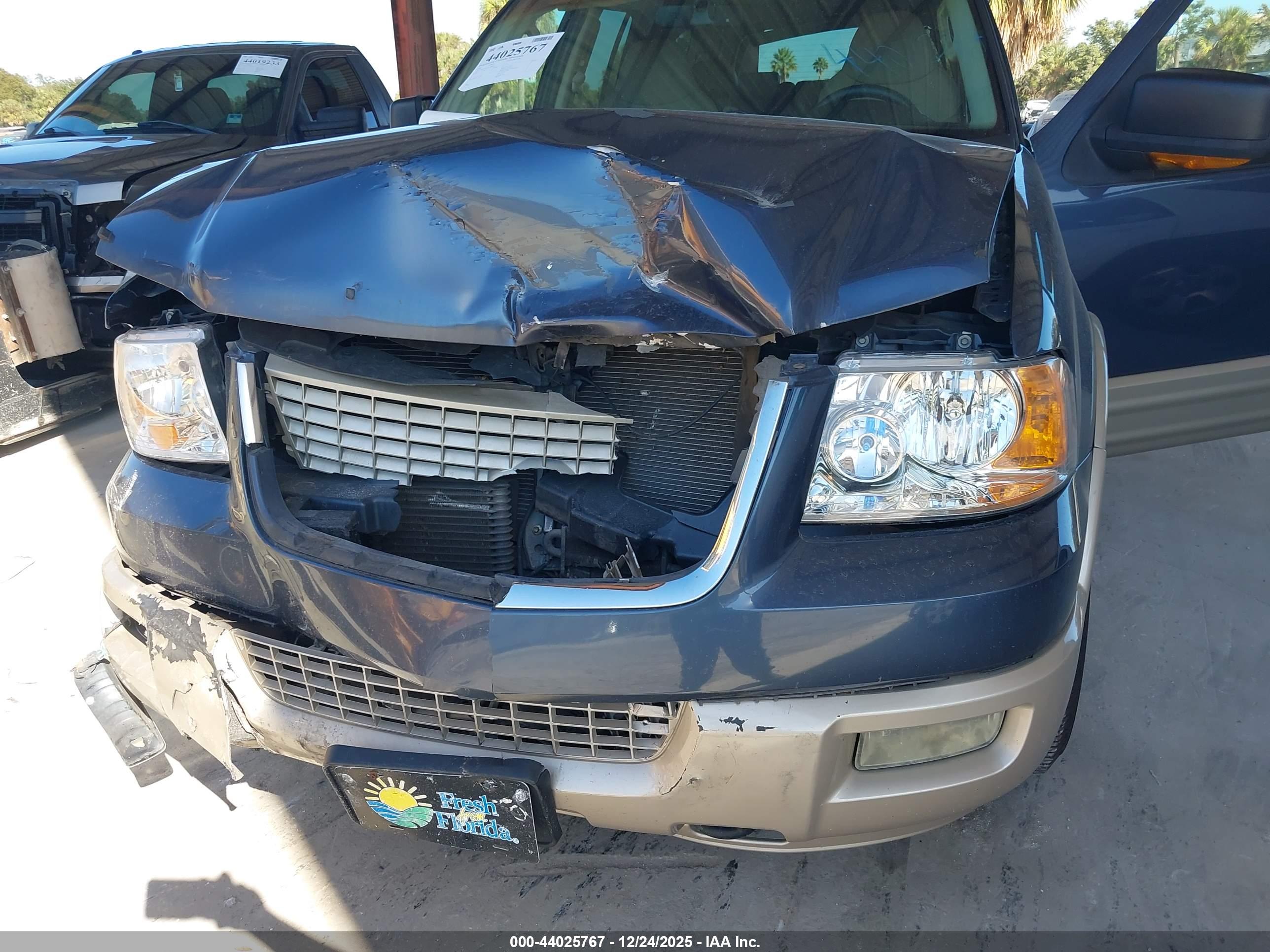 FORD EXPEDITION image 6