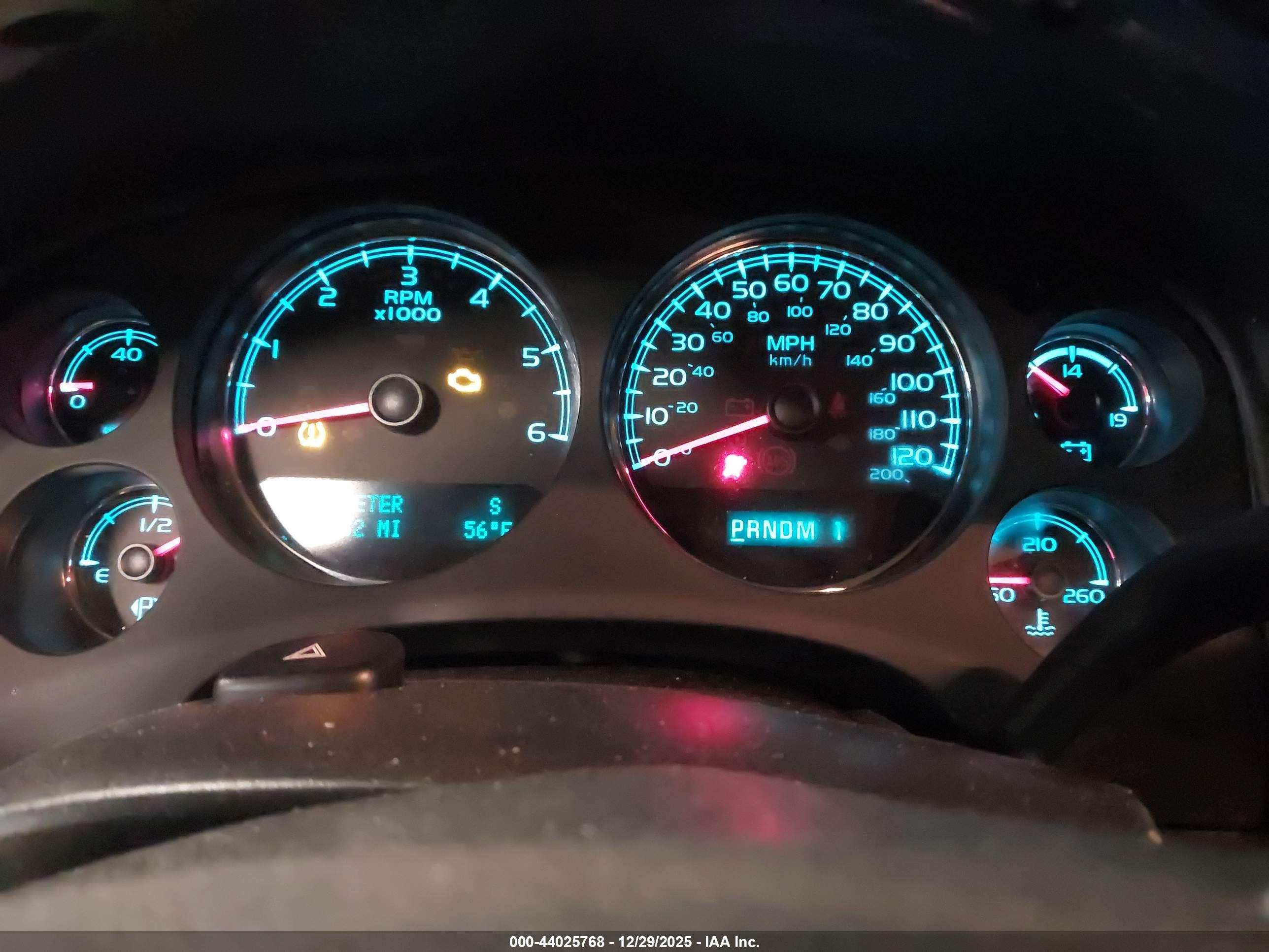 CHEVROLET SILVERADO image 7