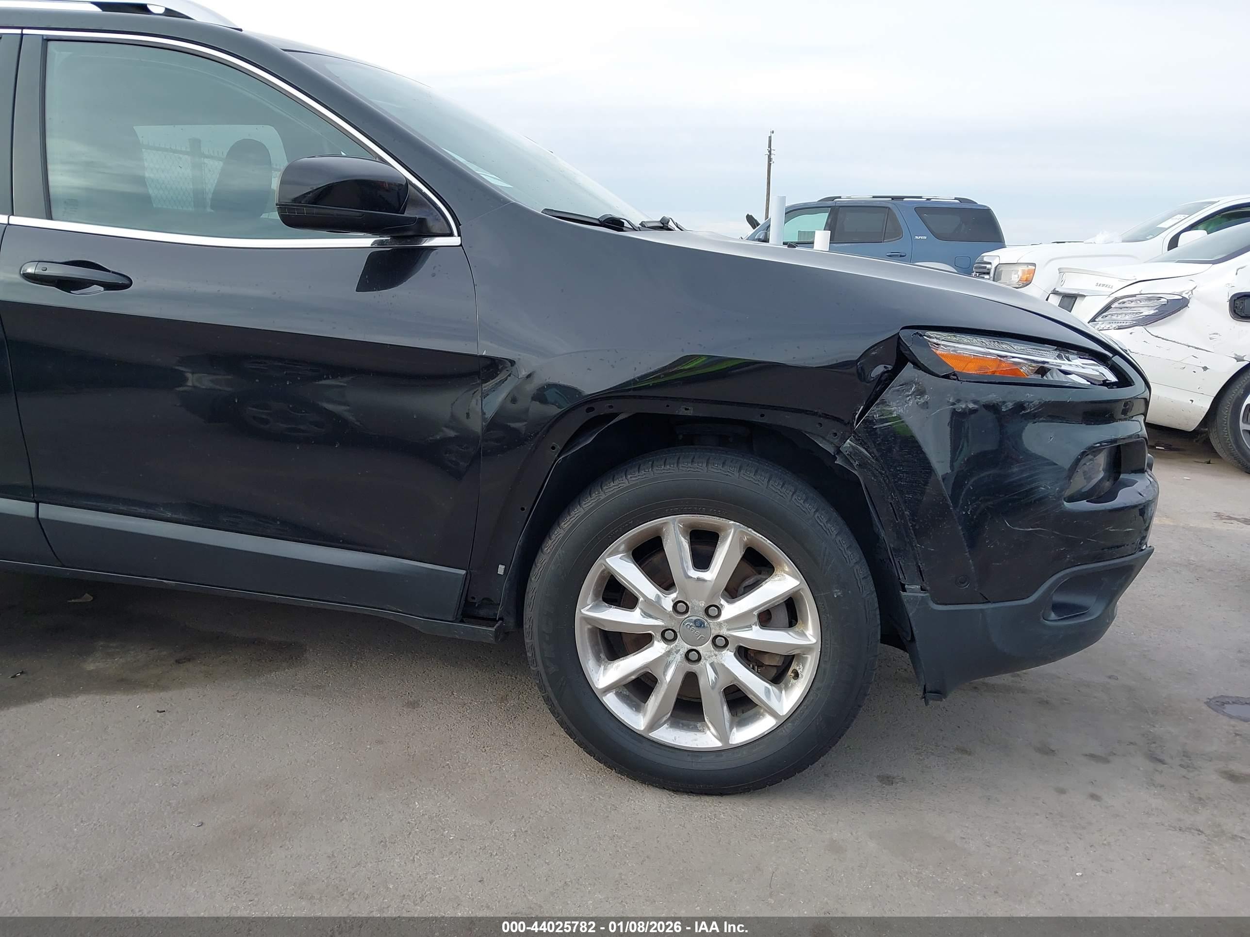 JEEP CHEROKEE image 6