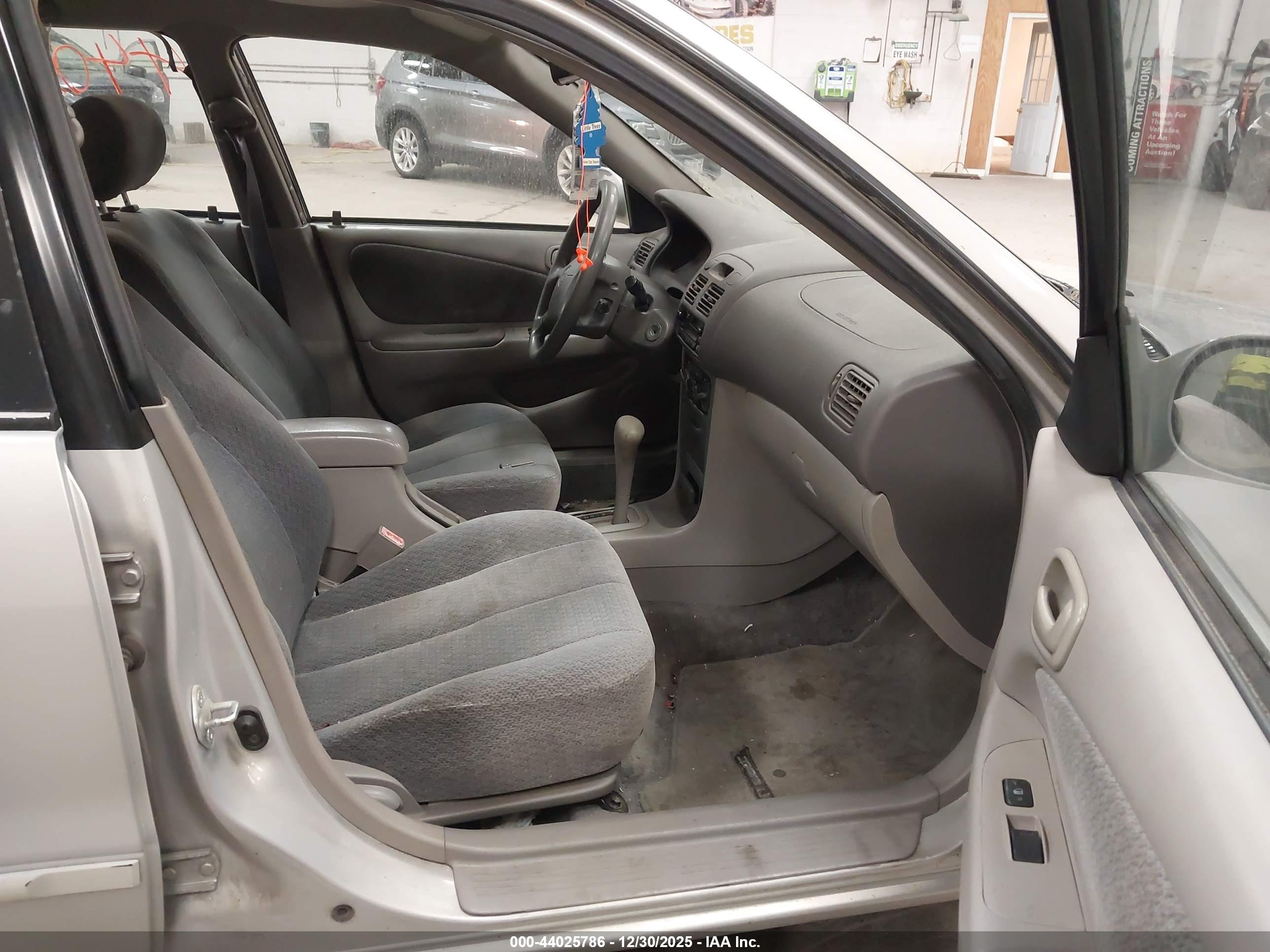 TOYOTA COROLLA image 5