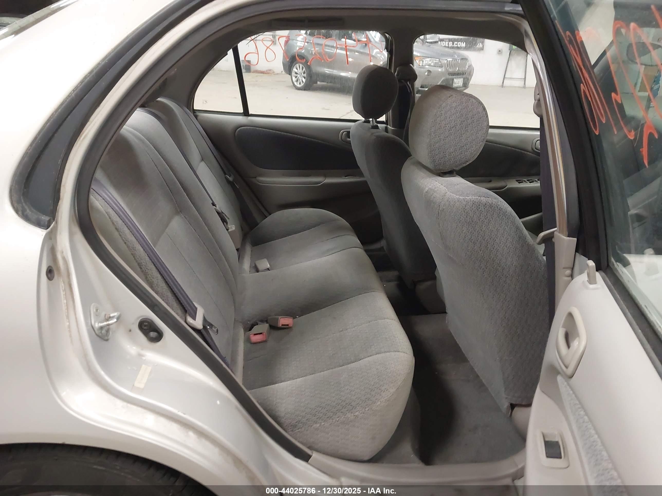 TOYOTA COROLLA image 8