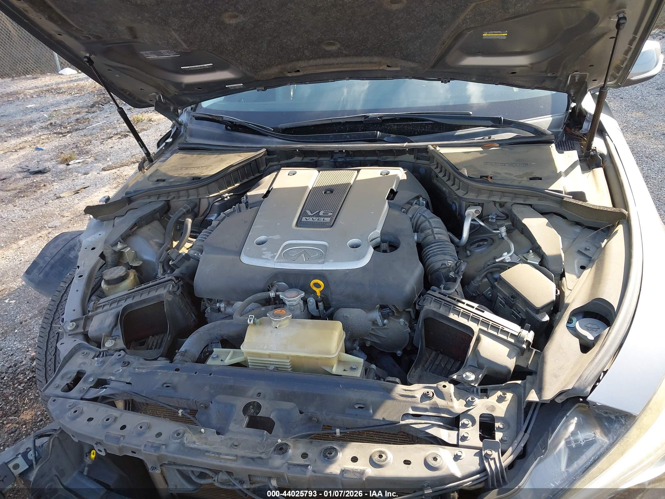 INFINITI Q50 image 10