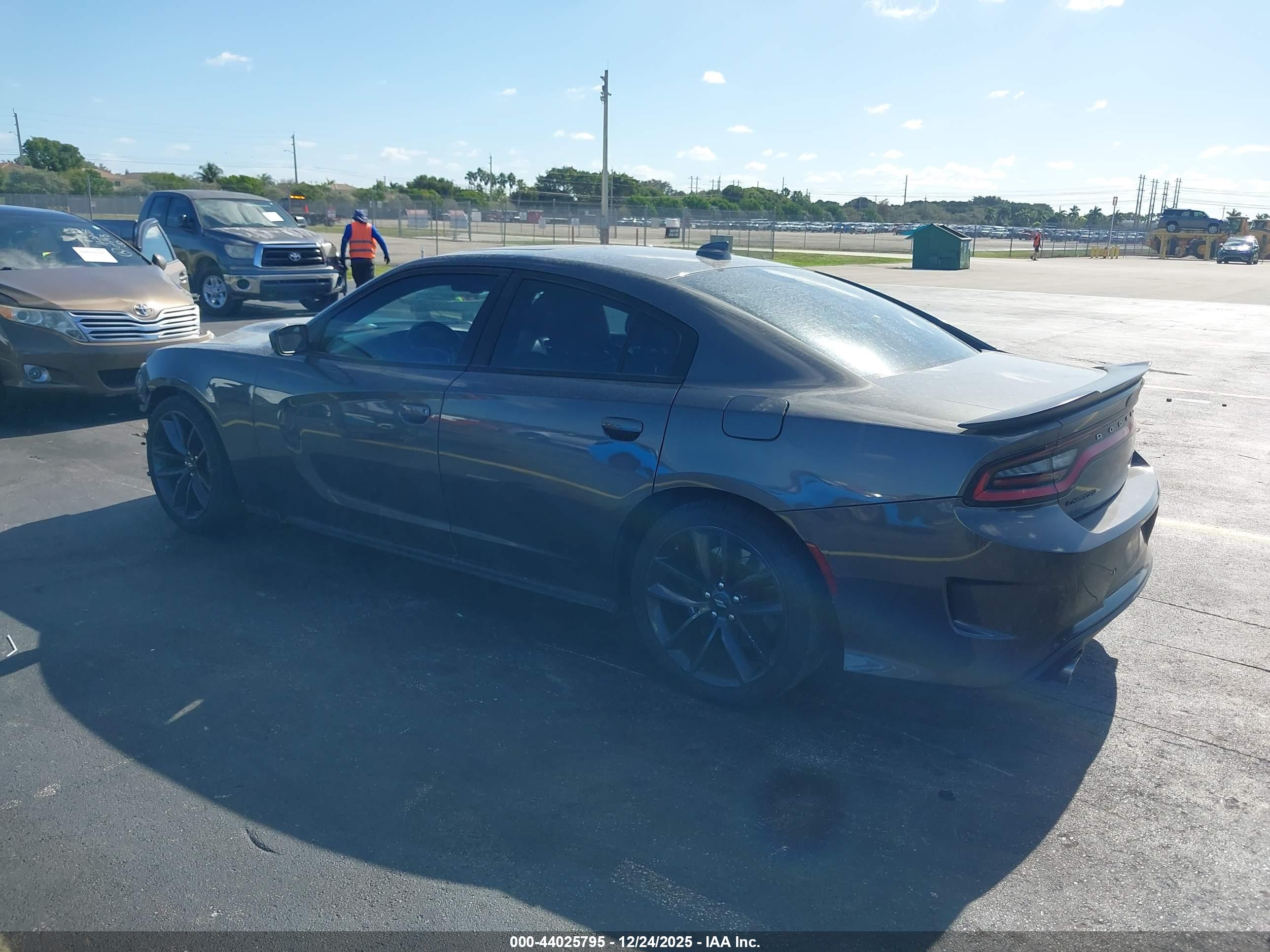 DODGE CHARGER image 3