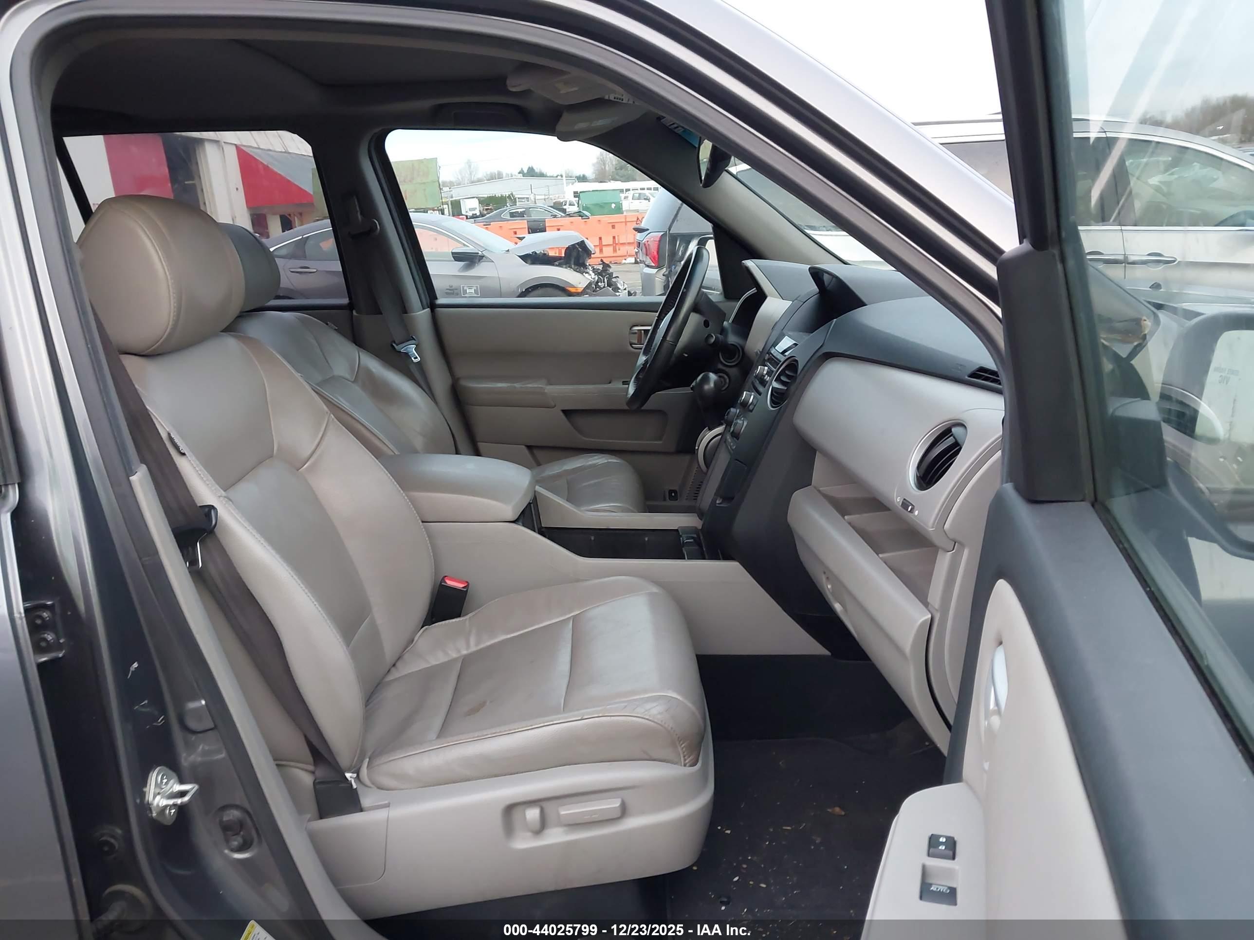 HONDA PILOT image 5