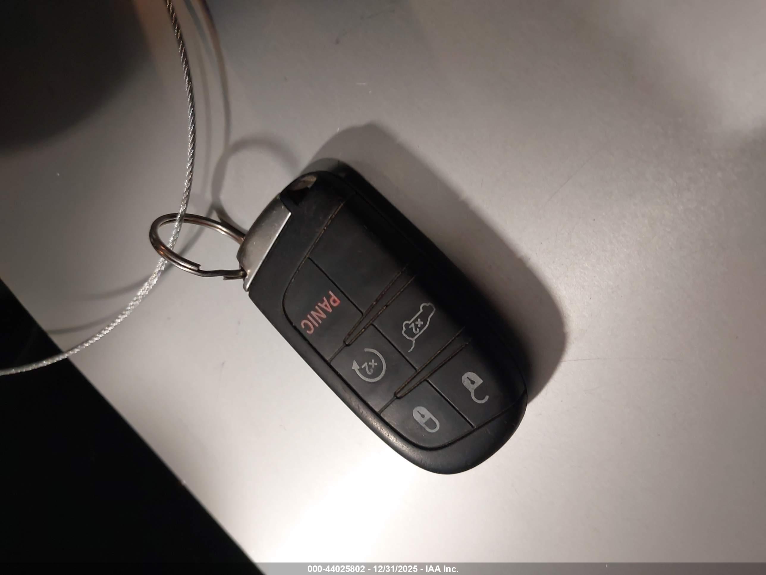JEEP GRAND image 11