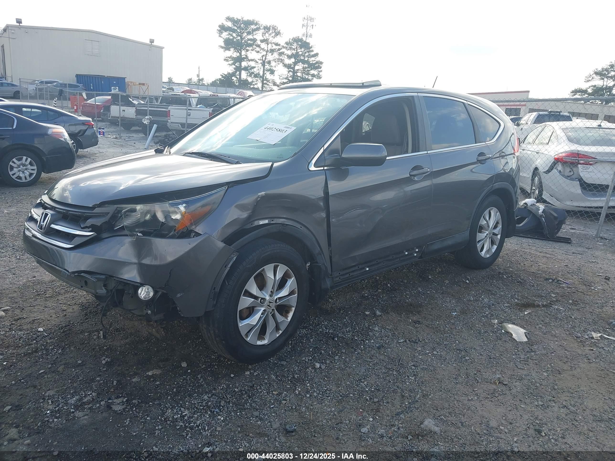 HONDA CR-V image 2