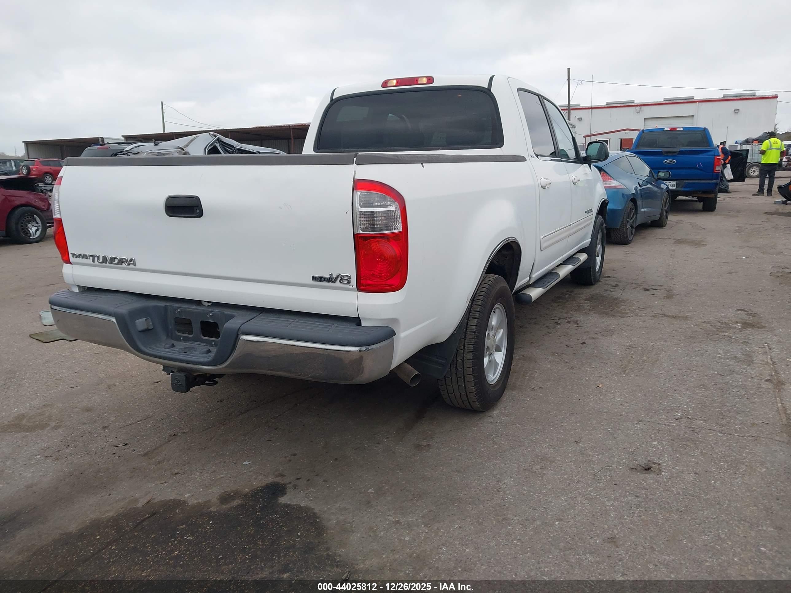 TOYOTA TUNDRA image 4