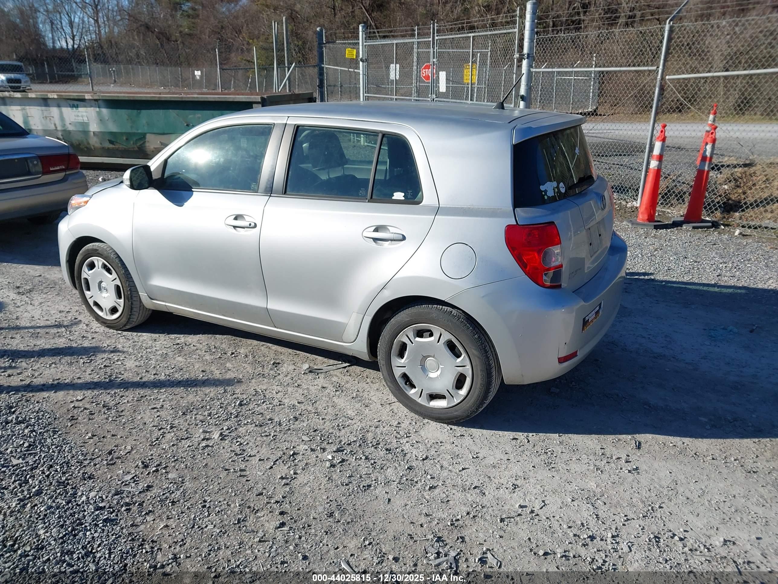 SCION XD image 3