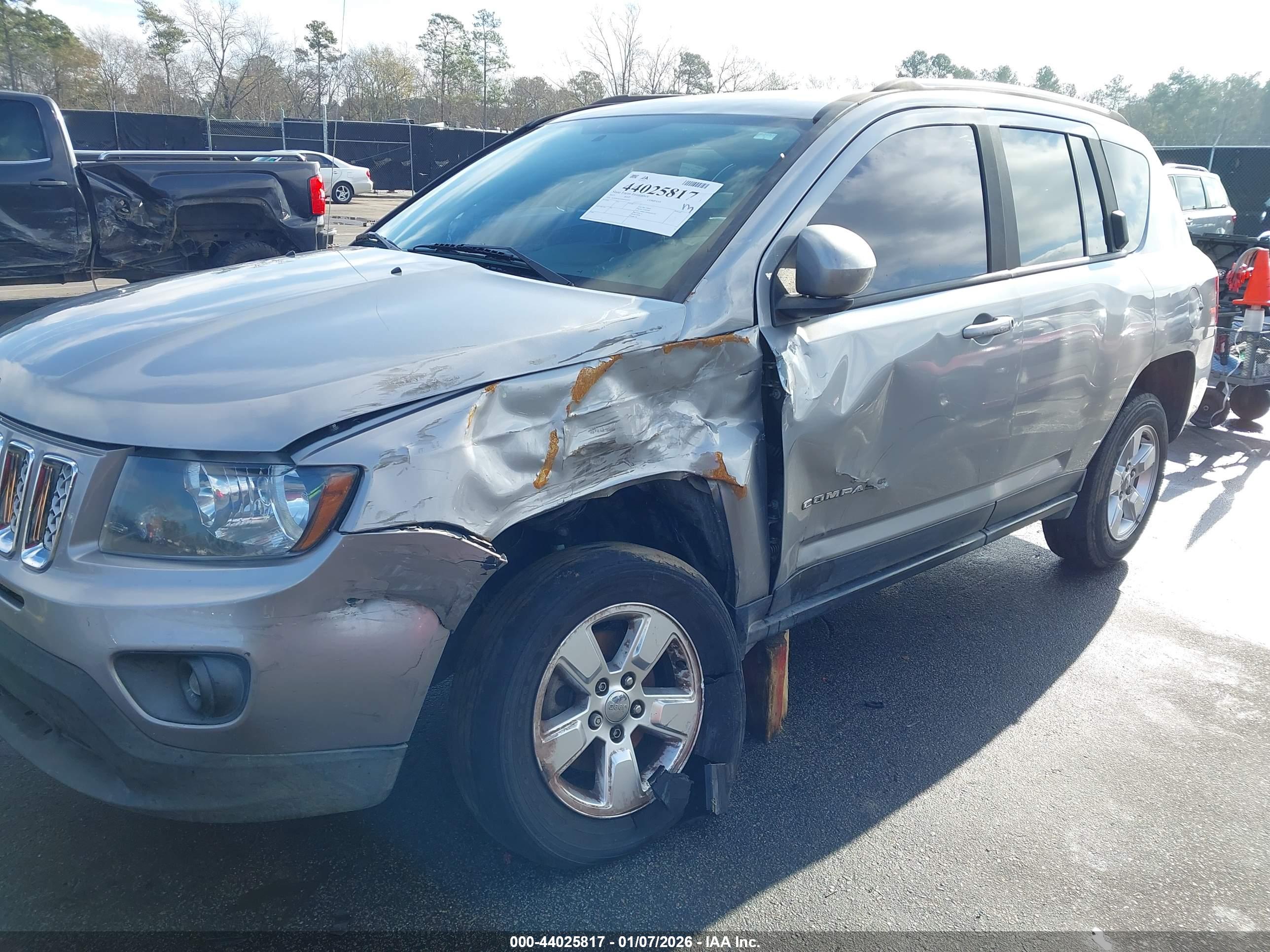 JEEP COMPASS image 6