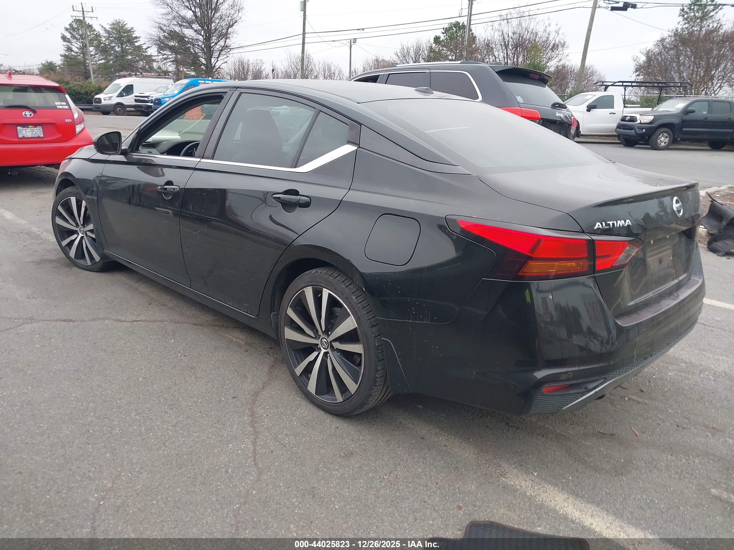 NISSAN ALTIMA image 3