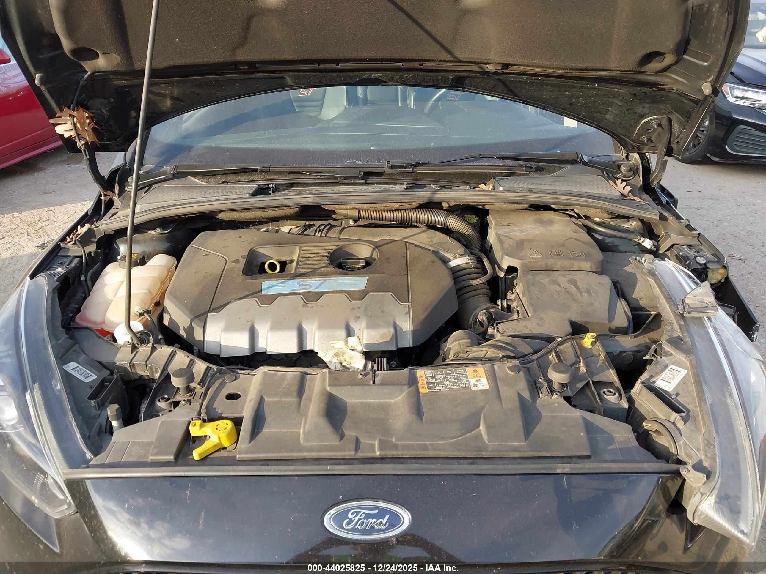 FORD FOCUS image 10