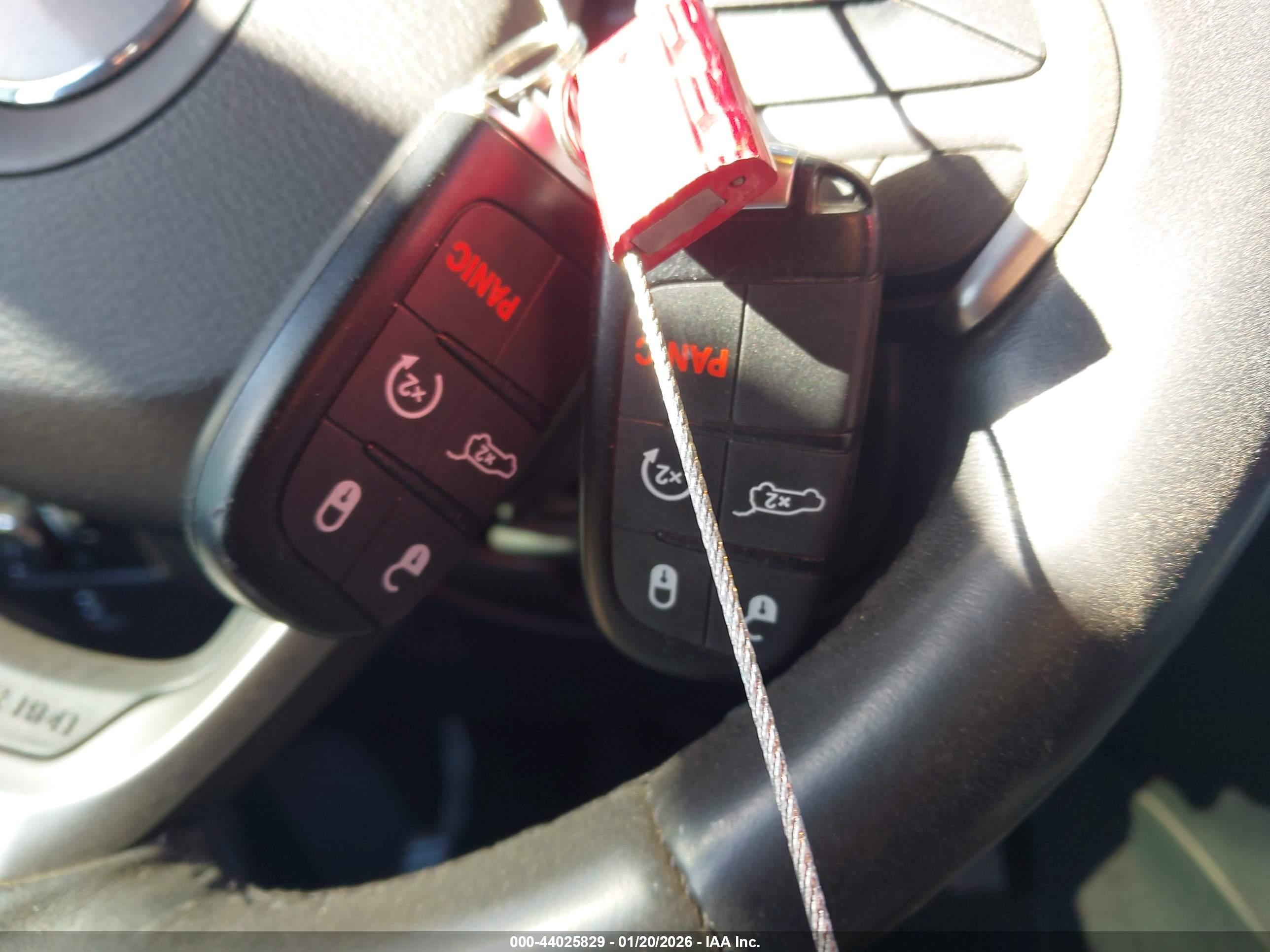 JEEP GRAND image 11
