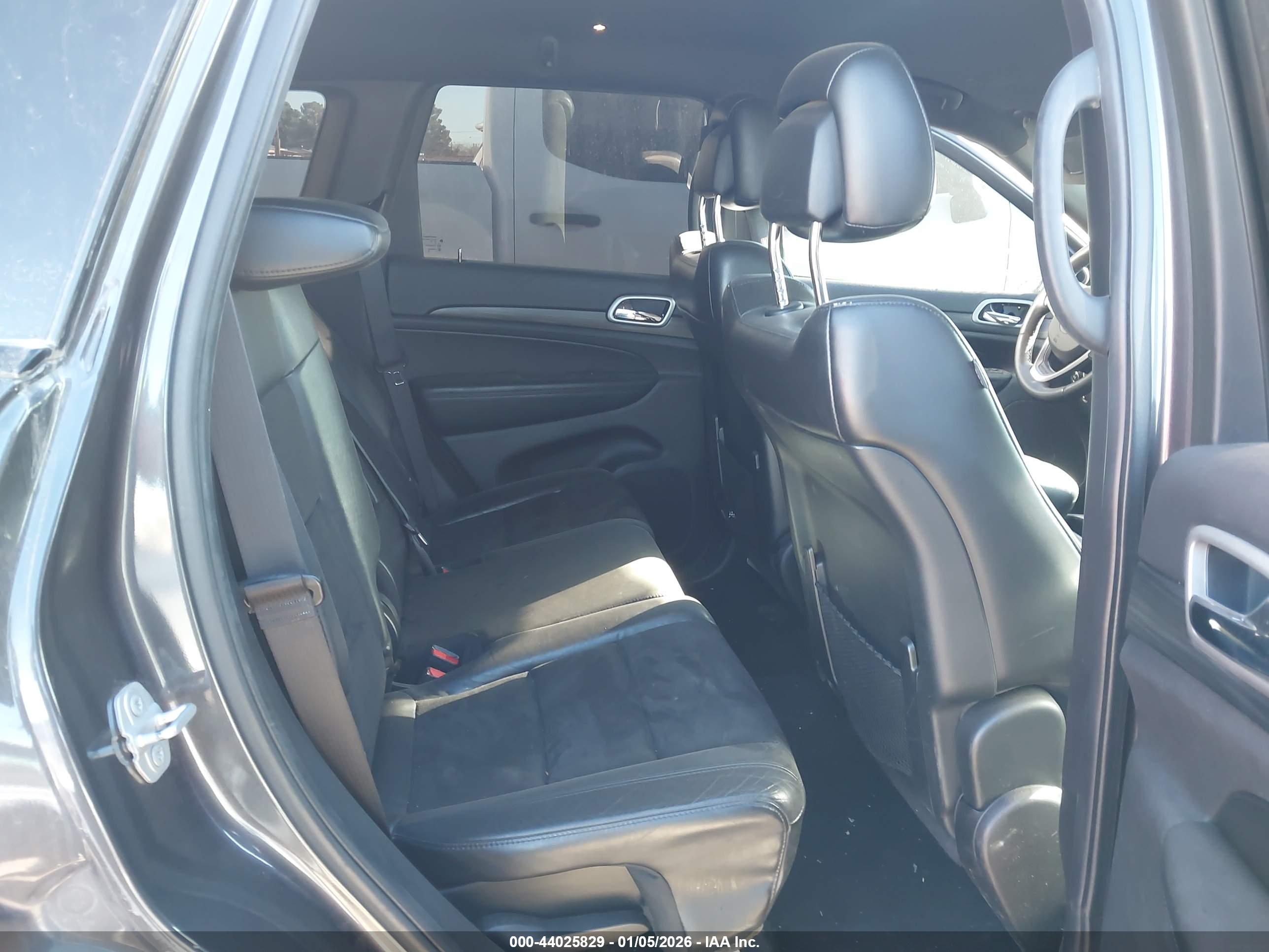 JEEP GRAND image 8