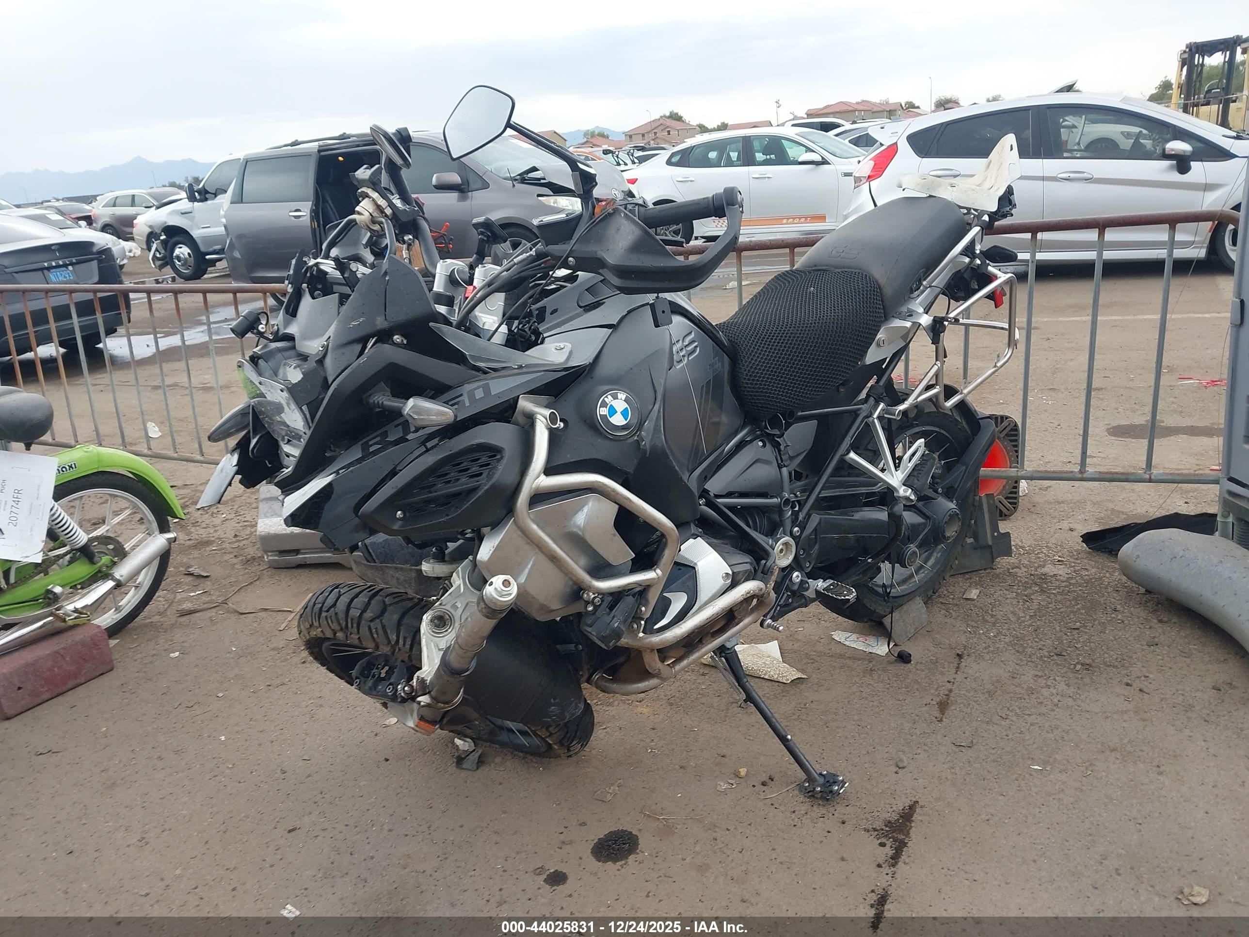 BMW R image 2