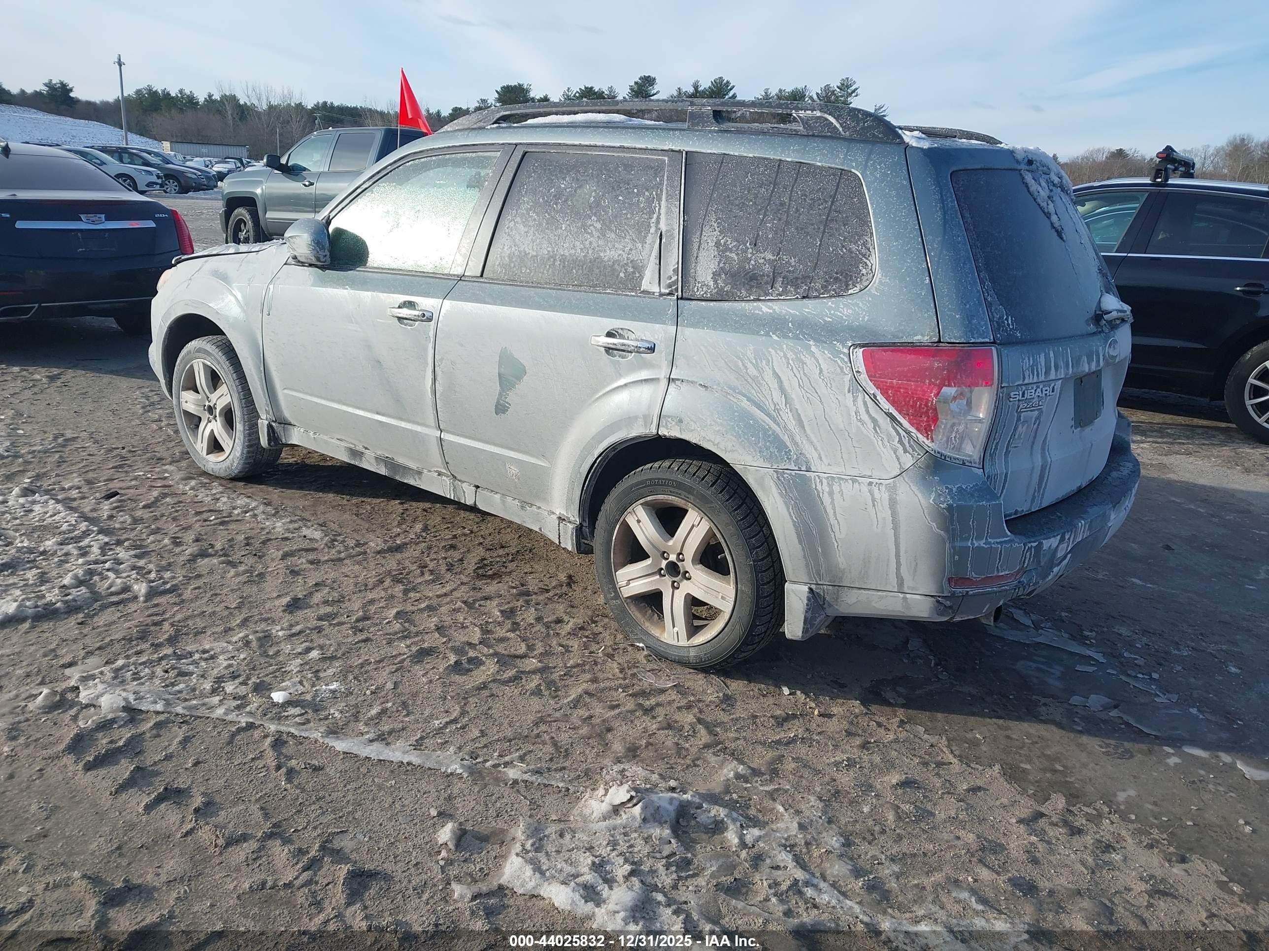 SUBARU FORESTER image 3