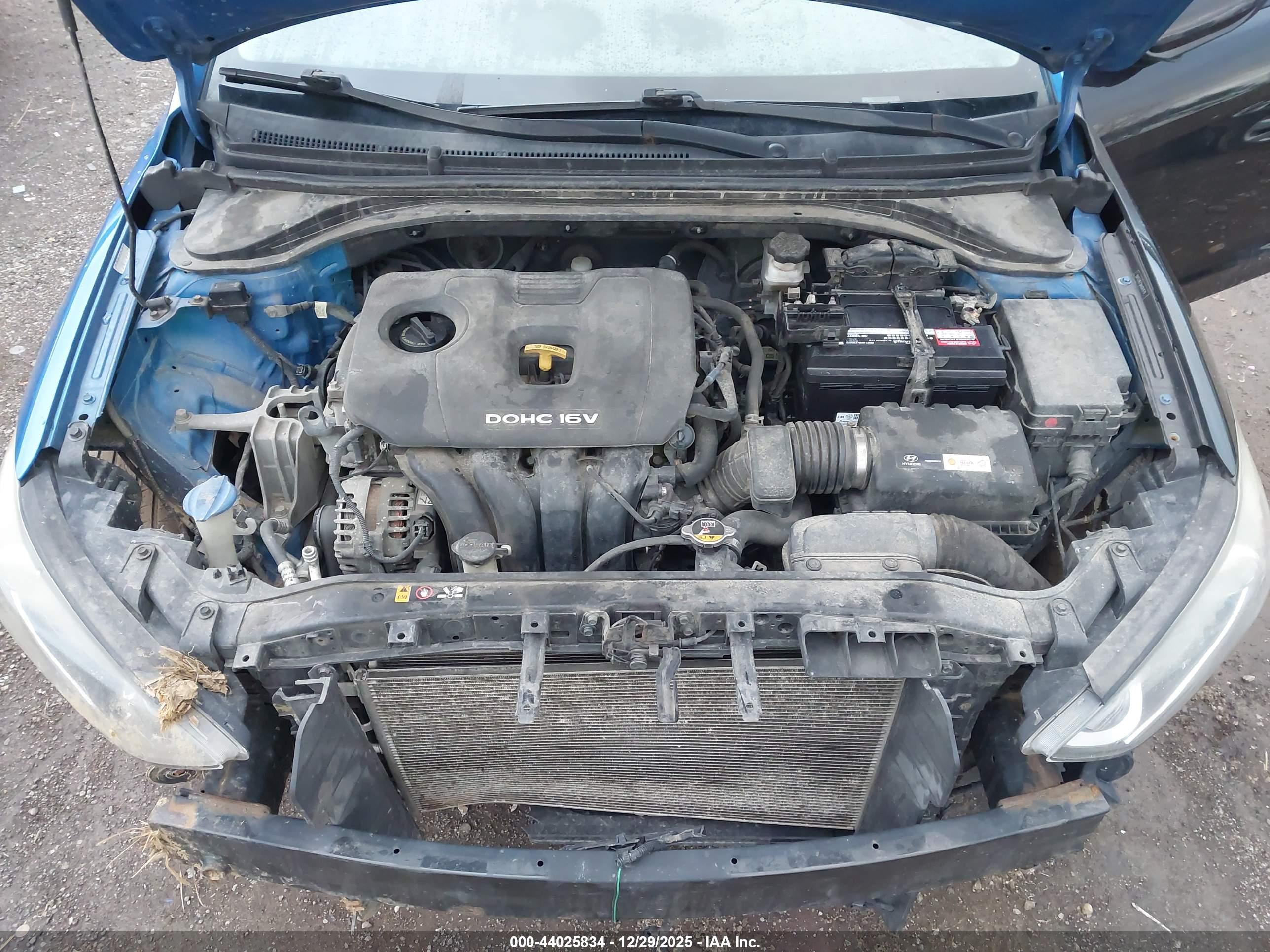 HYUNDAI ELANTRA image 10
