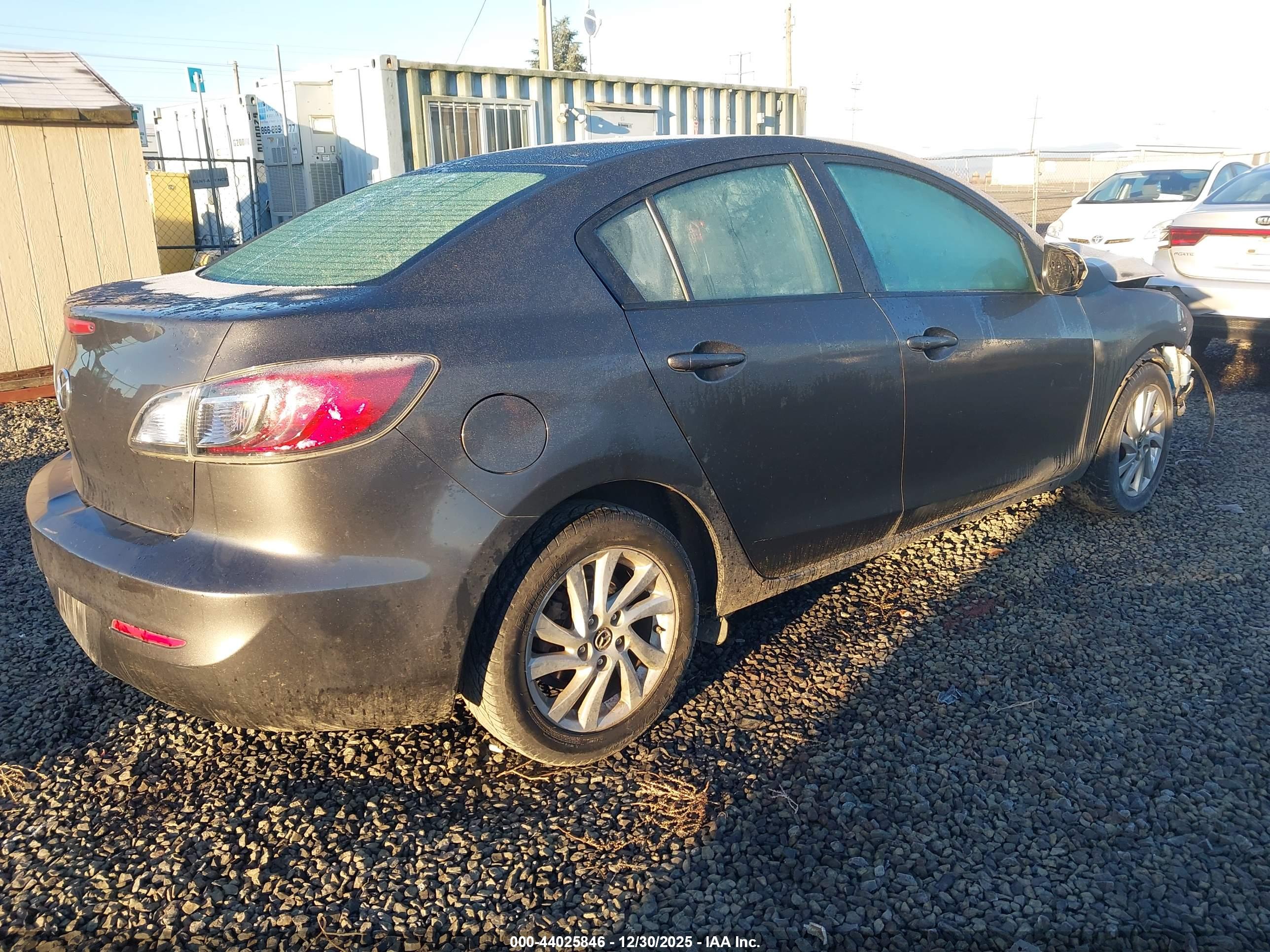 MAZDA MAZDA3 image 4