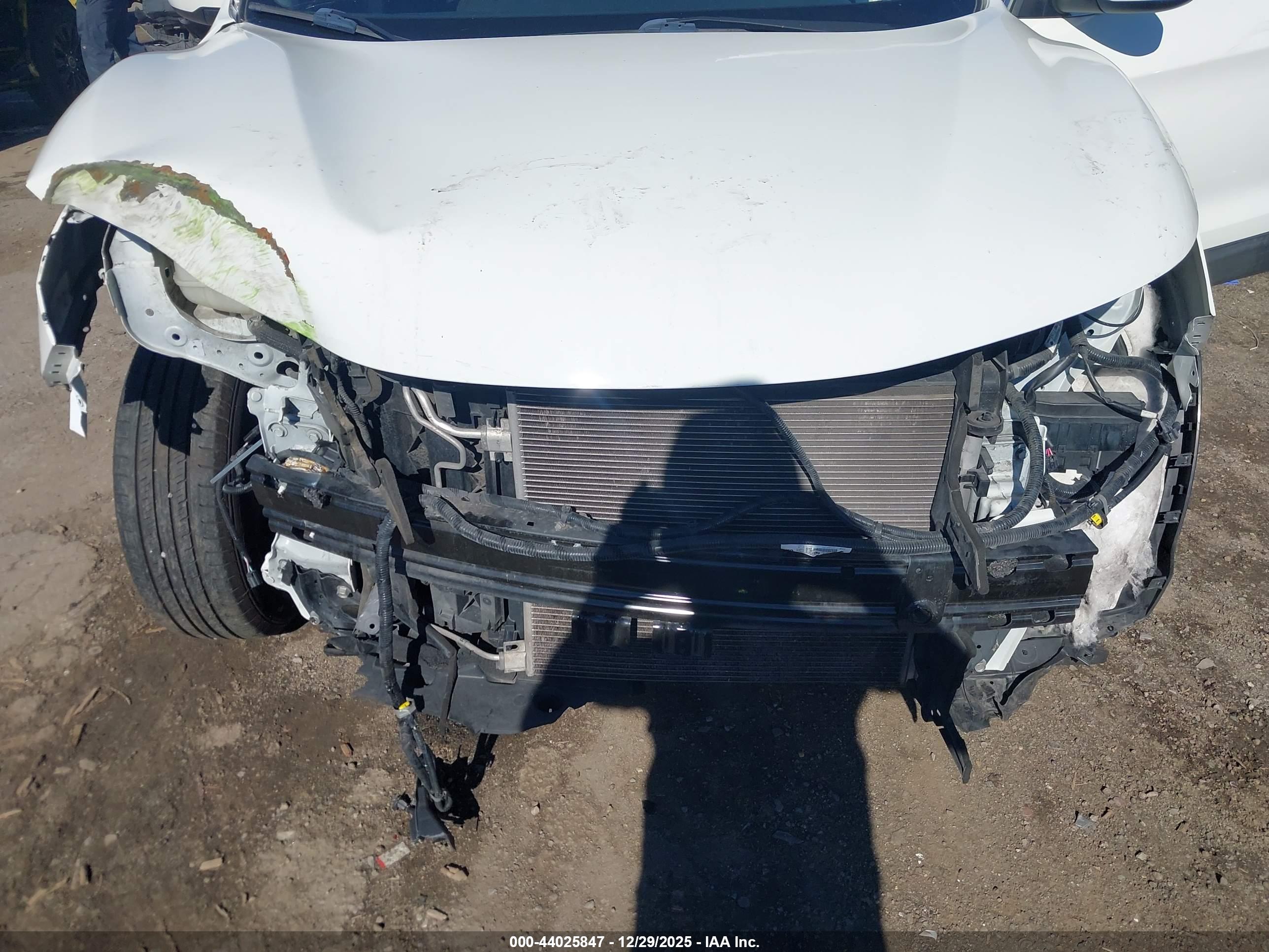 NISSAN ROGUE image 6