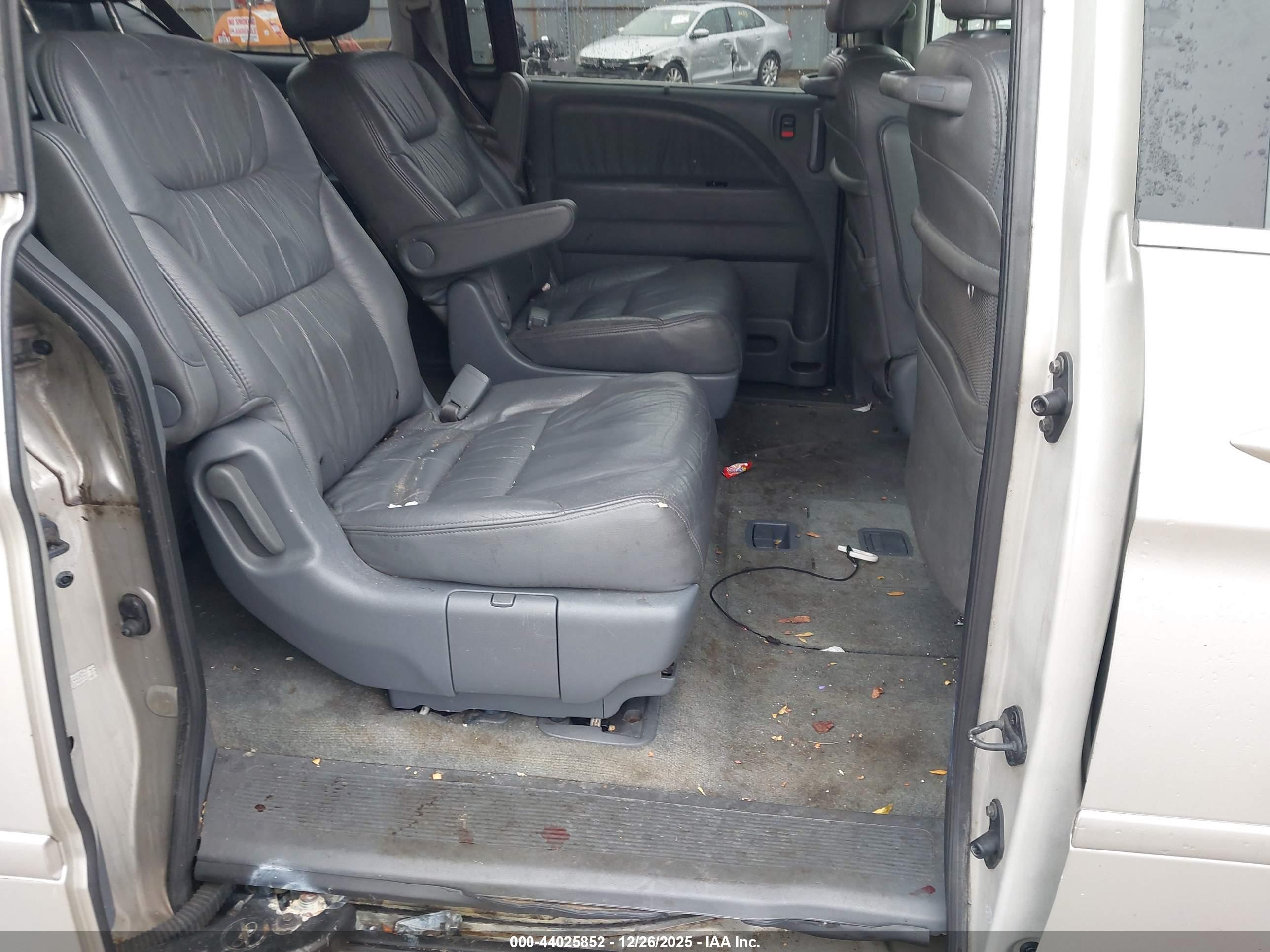 HONDA ODYSSEY image 8
