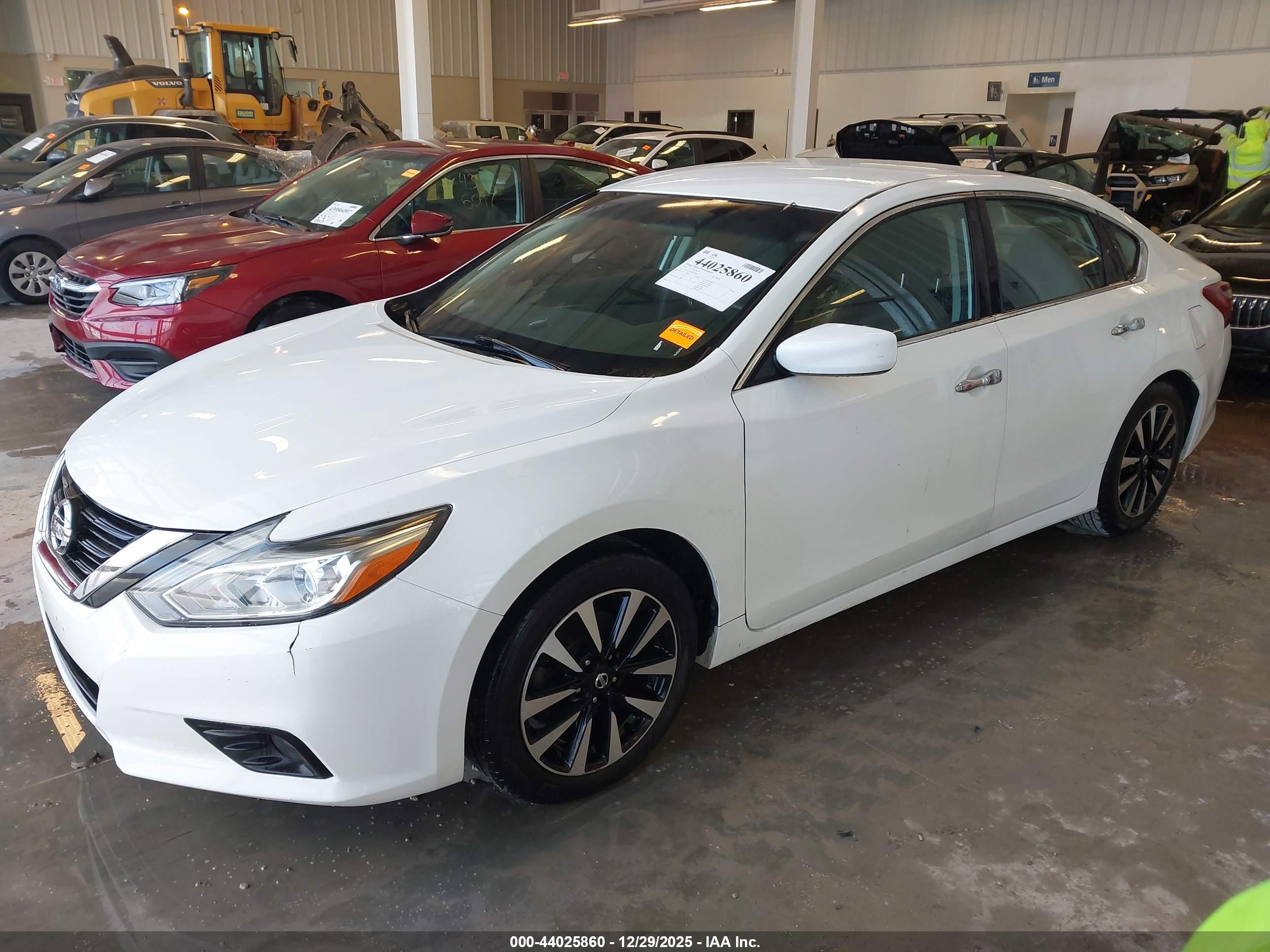 NISSAN ALTIMA image 2