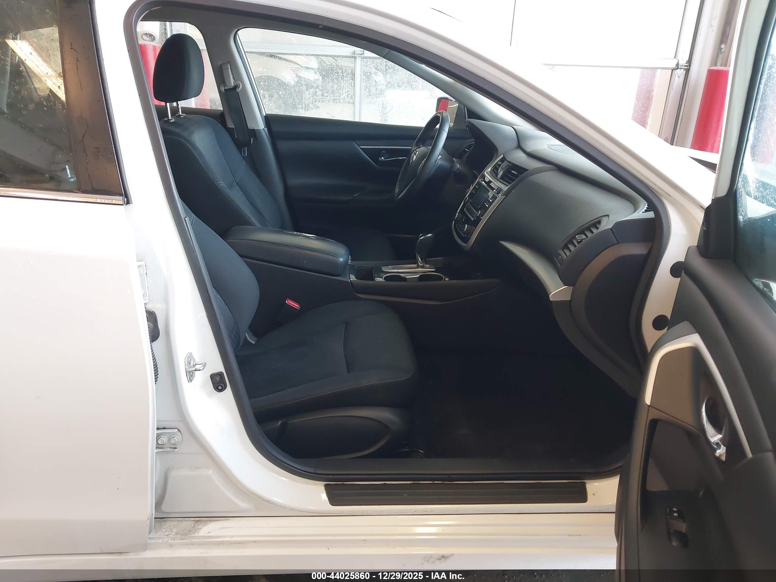 NISSAN ALTIMA image 5