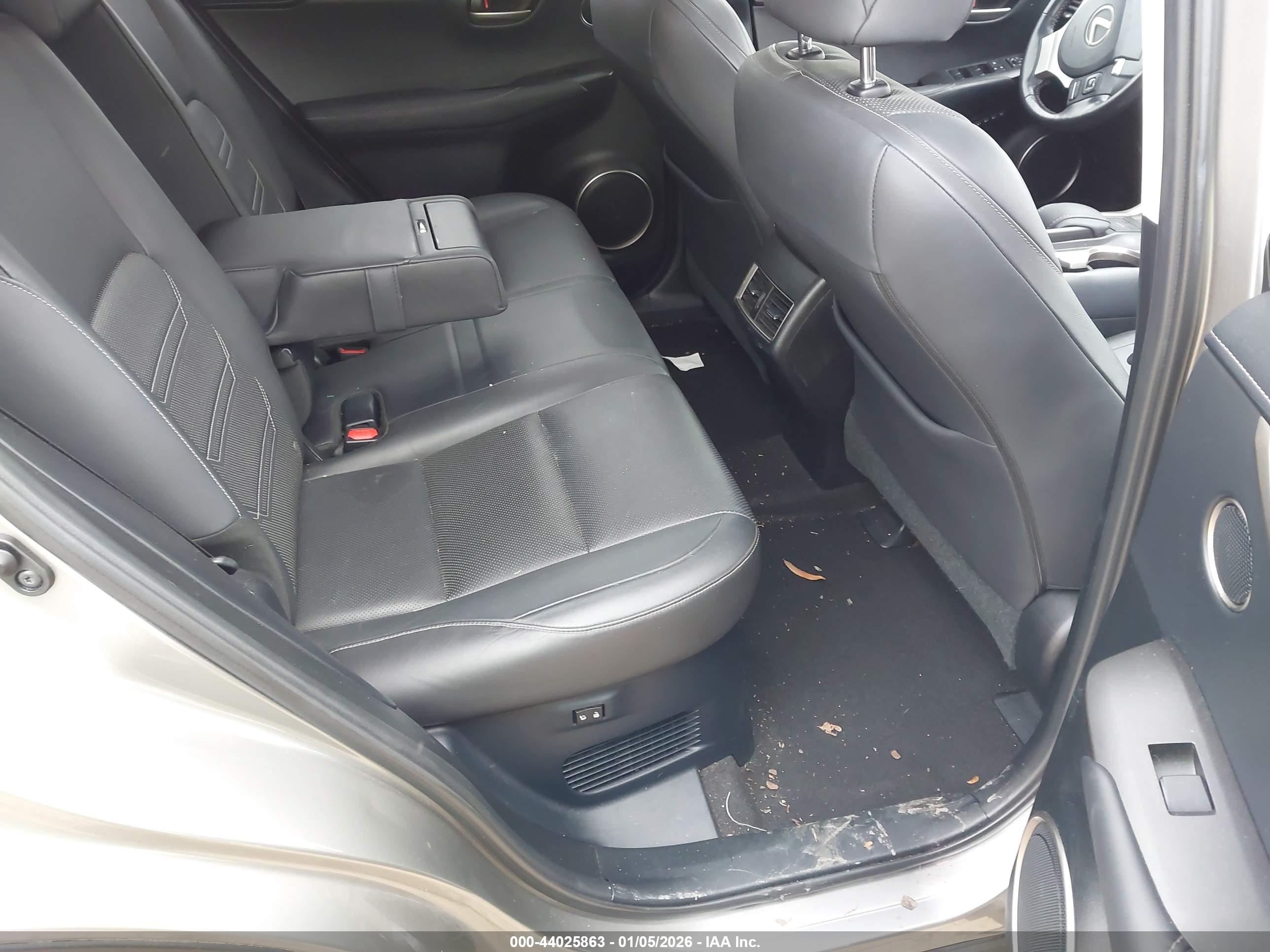 LEXUS NX image 8