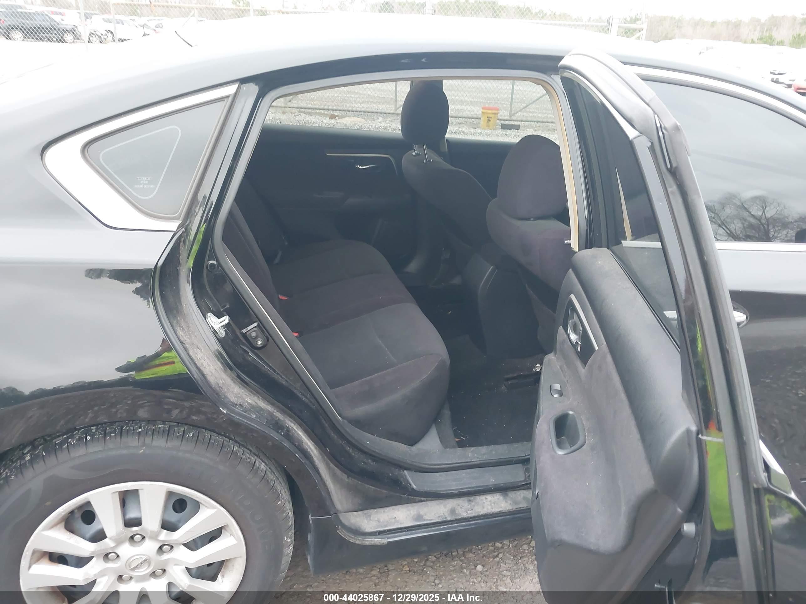 NISSAN ALTIMA image 8