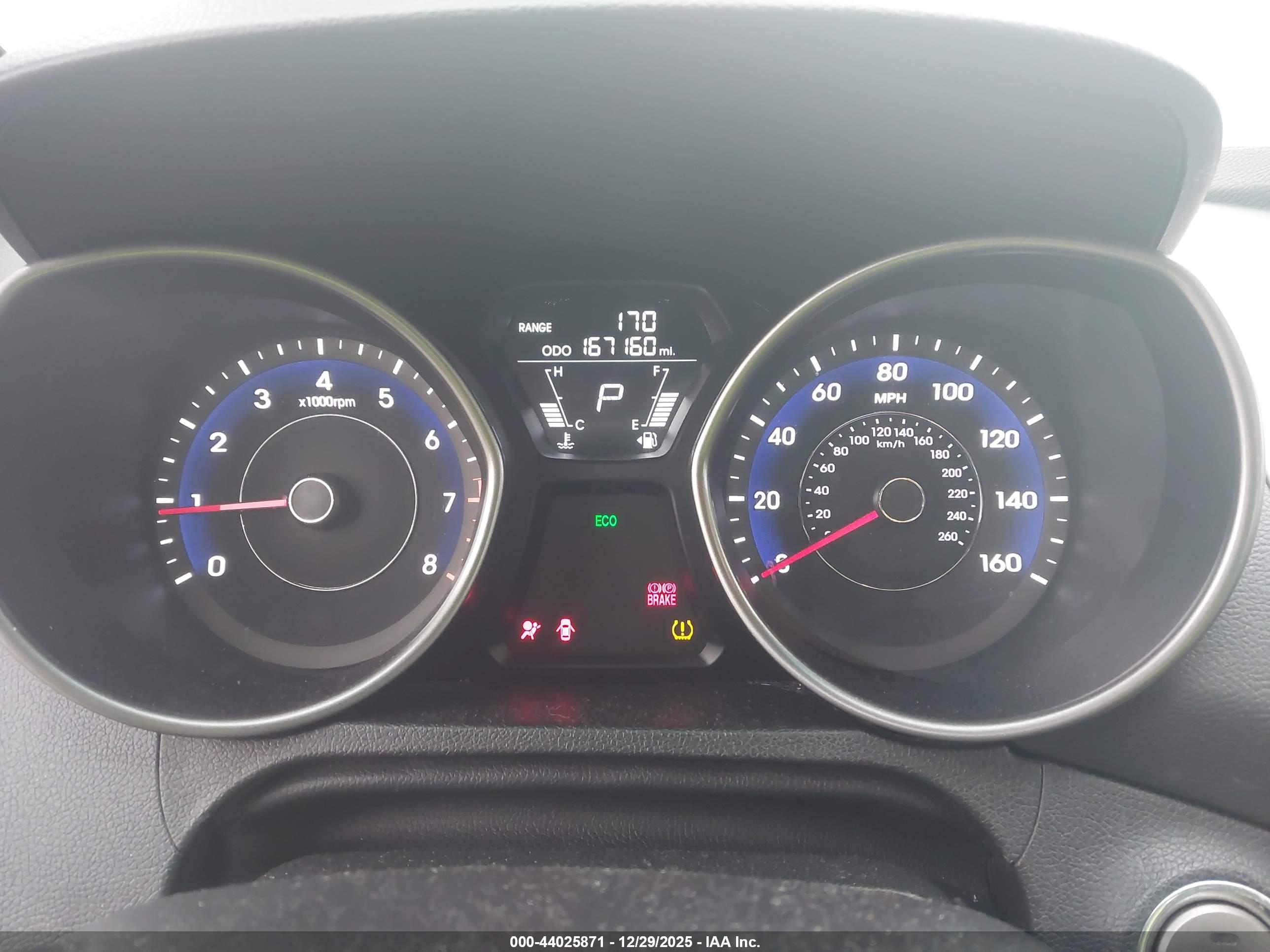 HYUNDAI ELANTRA image 7