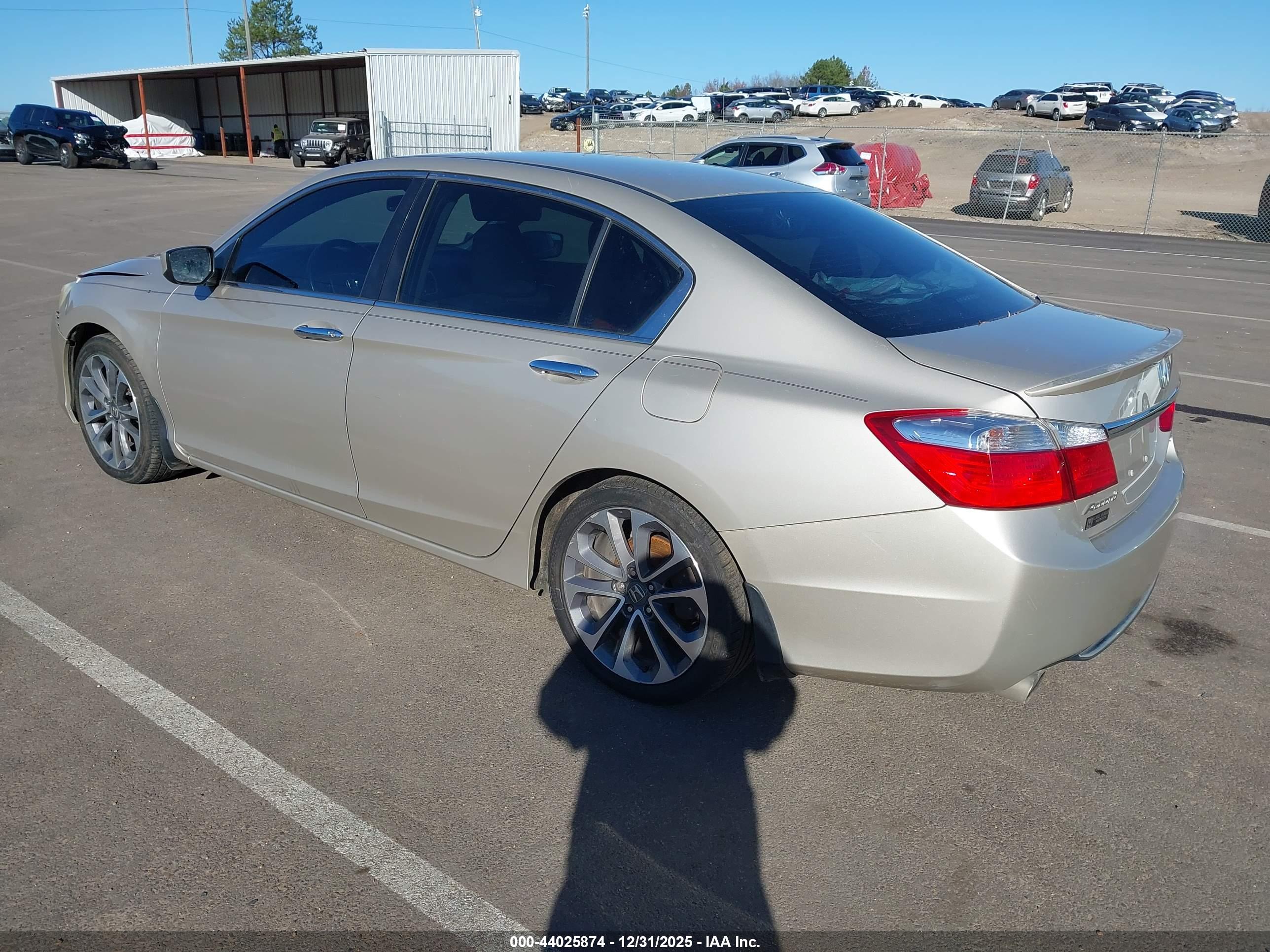 HONDA ACCORD image 3