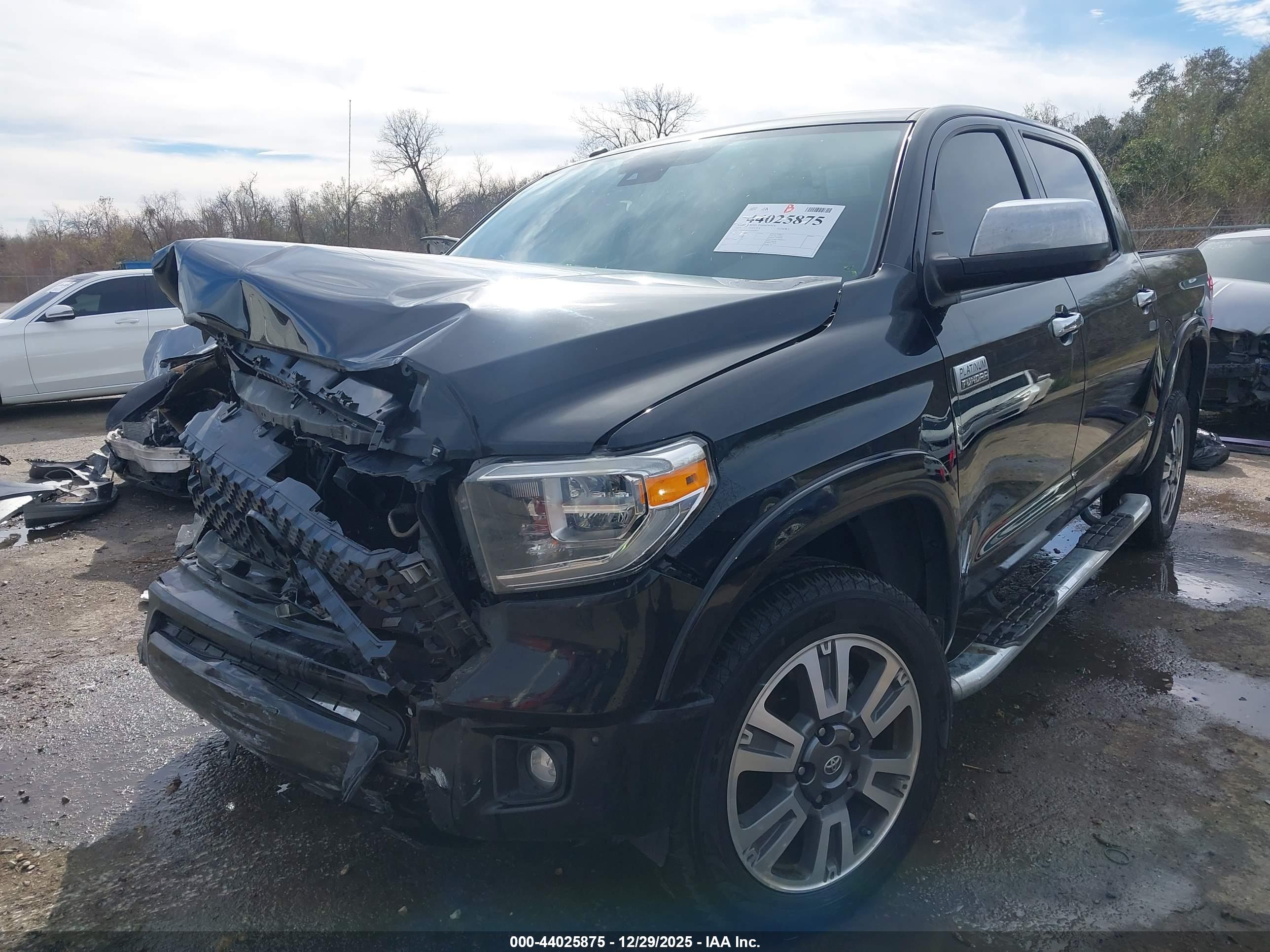 TOYOTA TUNDRA image 2