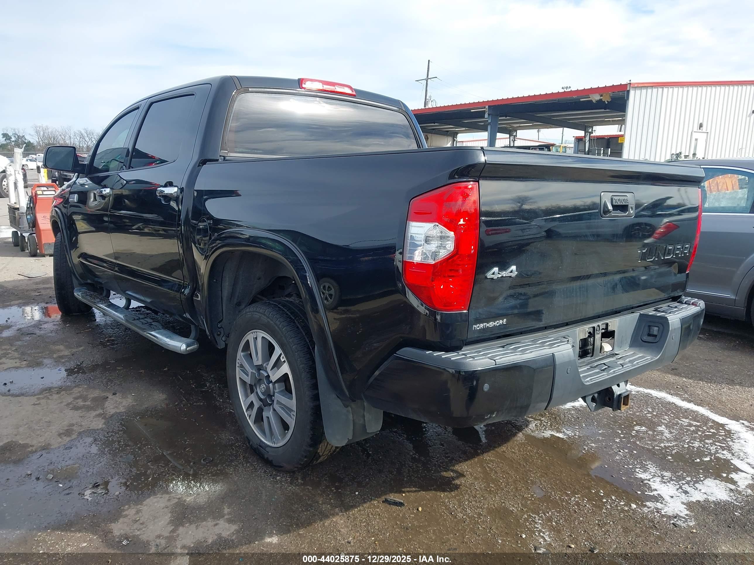 TOYOTA TUNDRA image 3