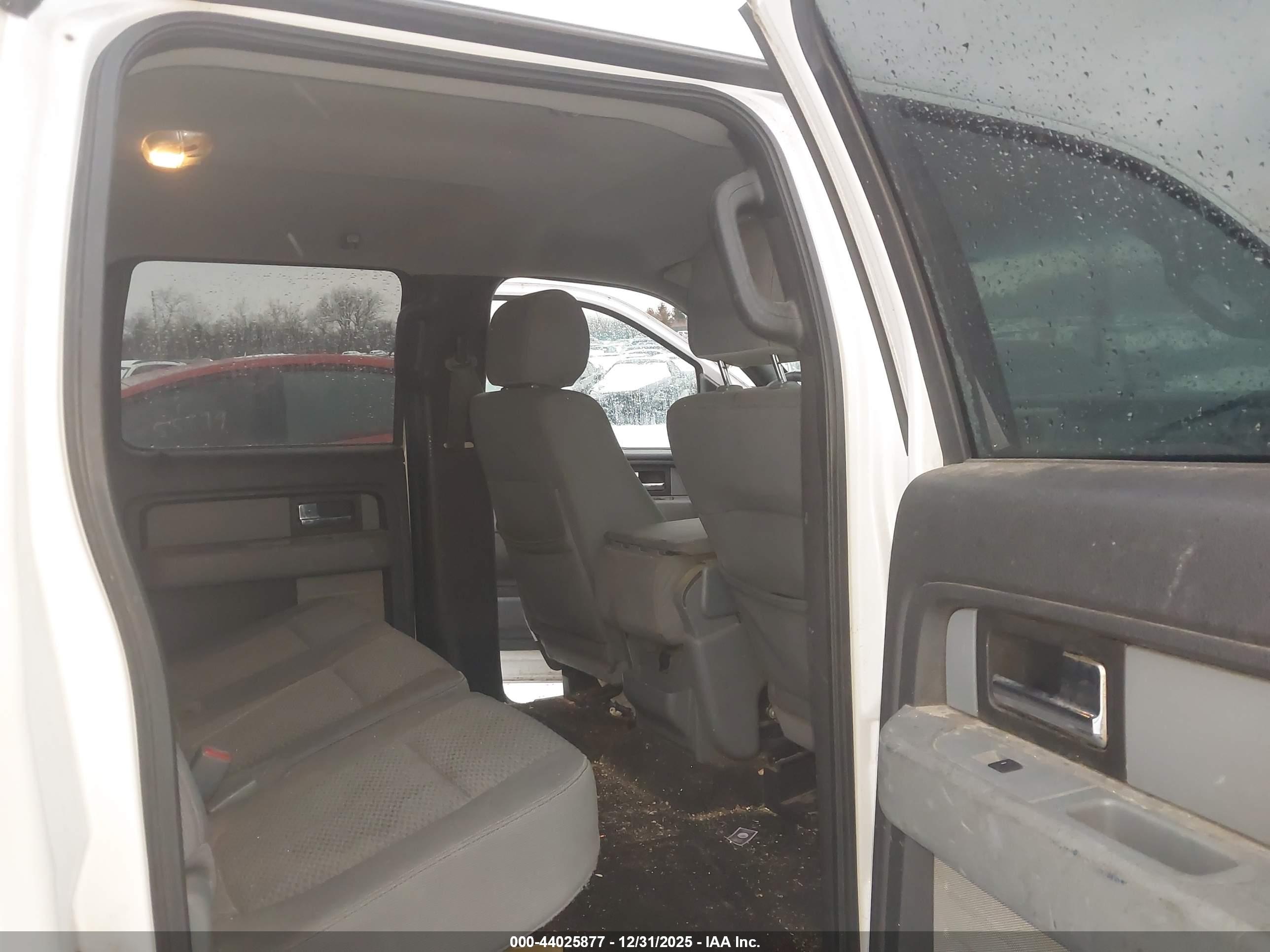 FORD F-150 image 8