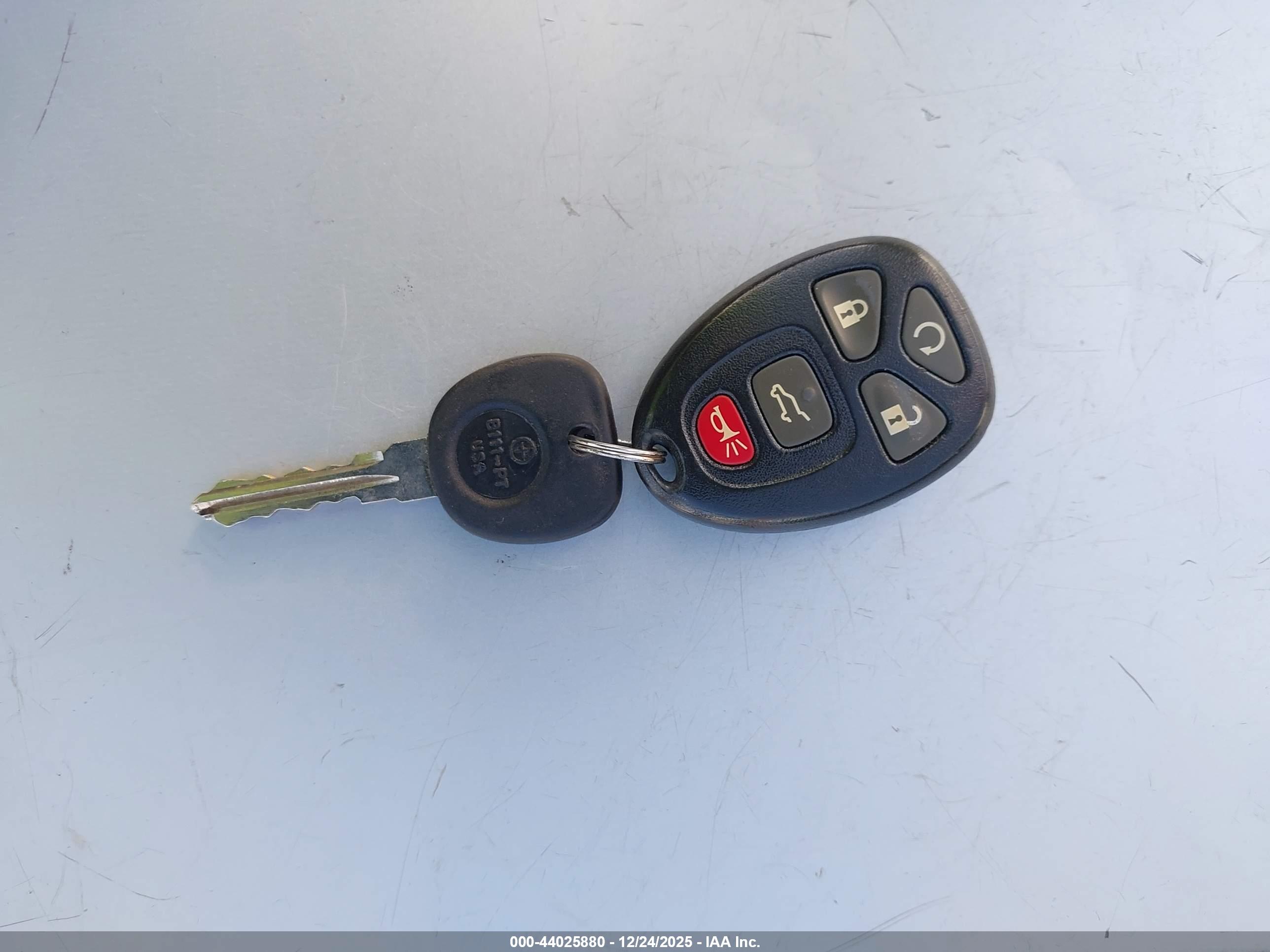 CHEVROLET TRAVERSE image 11