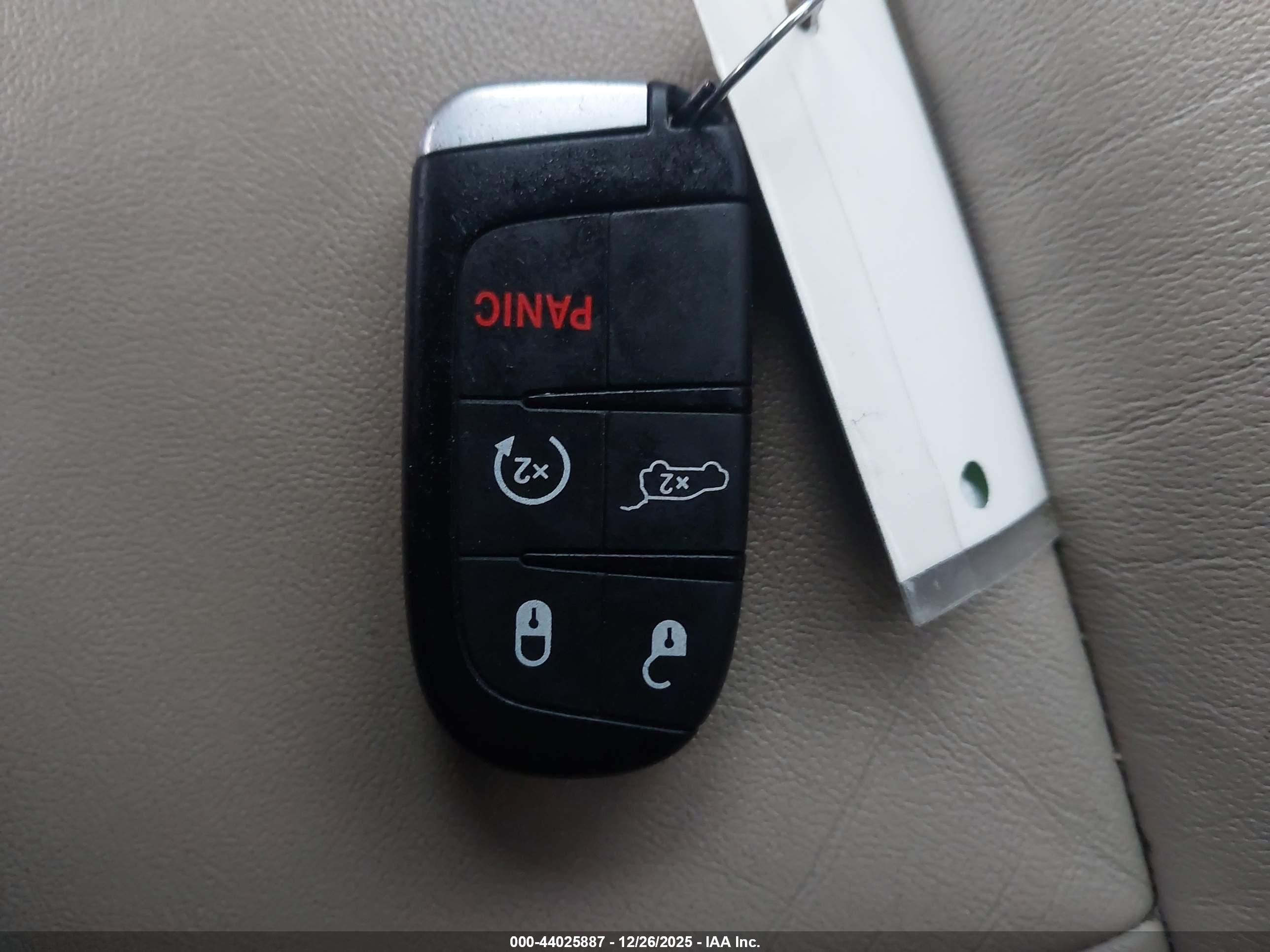 JEEP GRAND image 11