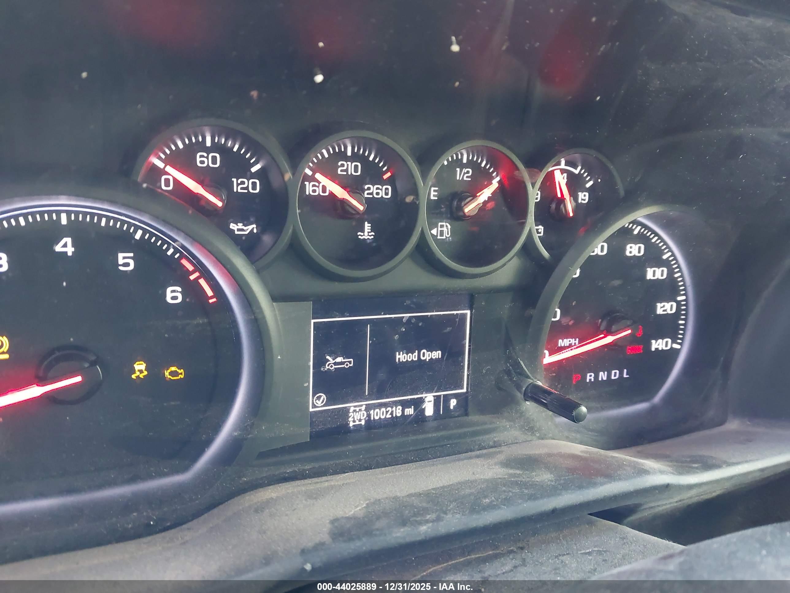 CHEVROLET SILVERADO image 6