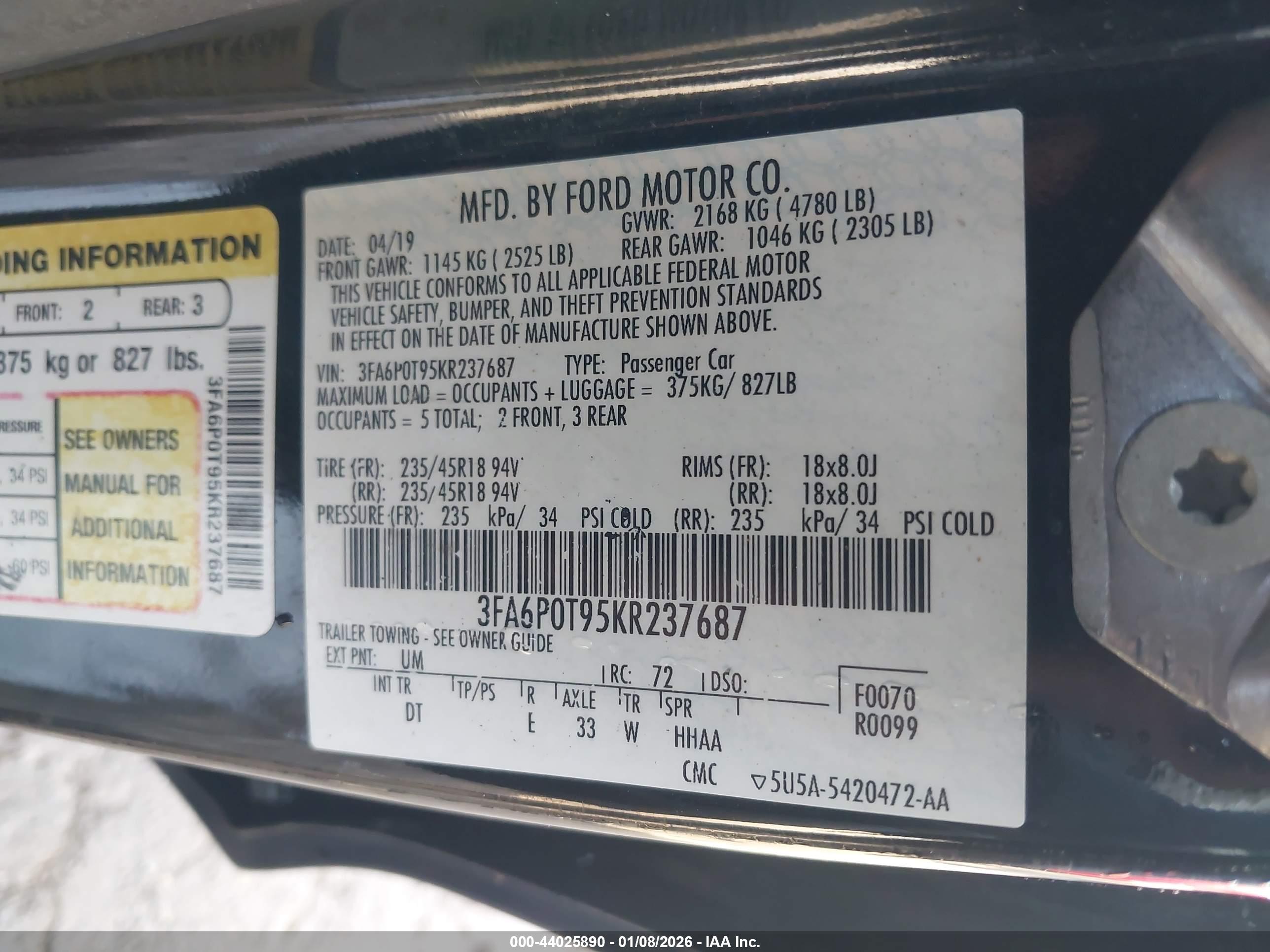 FORD FUSION image 9
