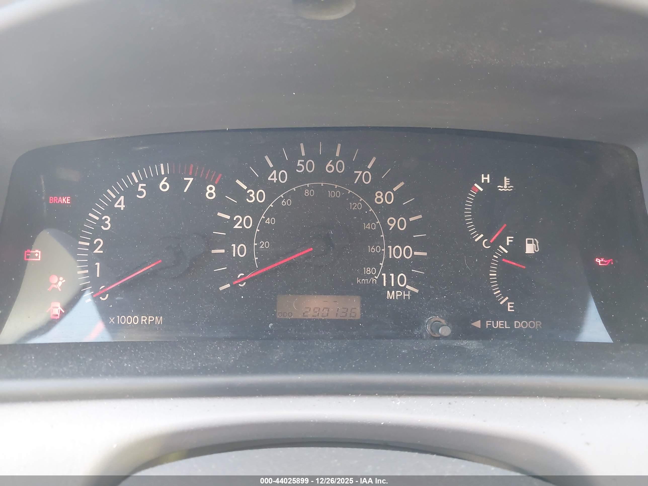 TOYOTA COROLLA image 7