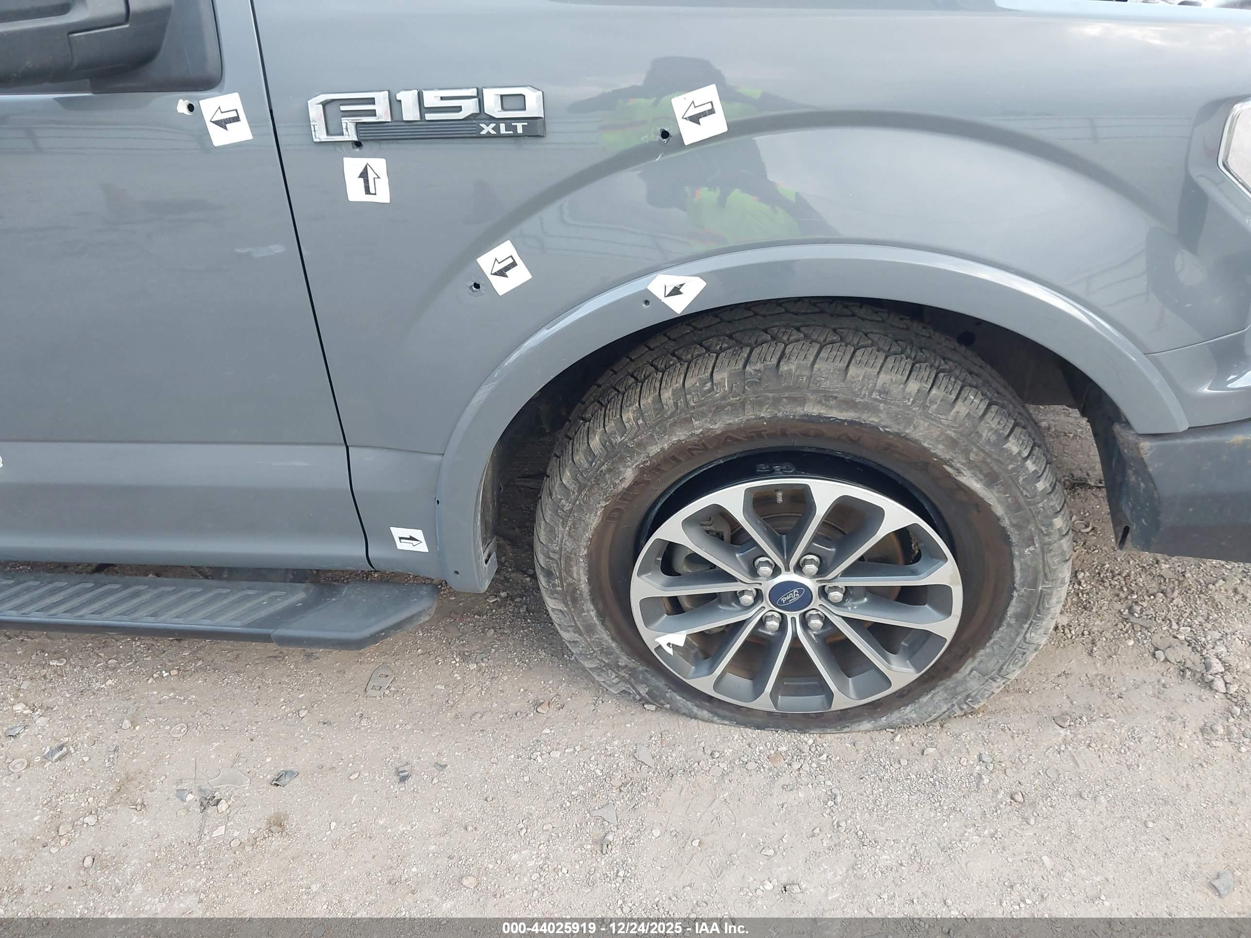 FORD F-150 image 6