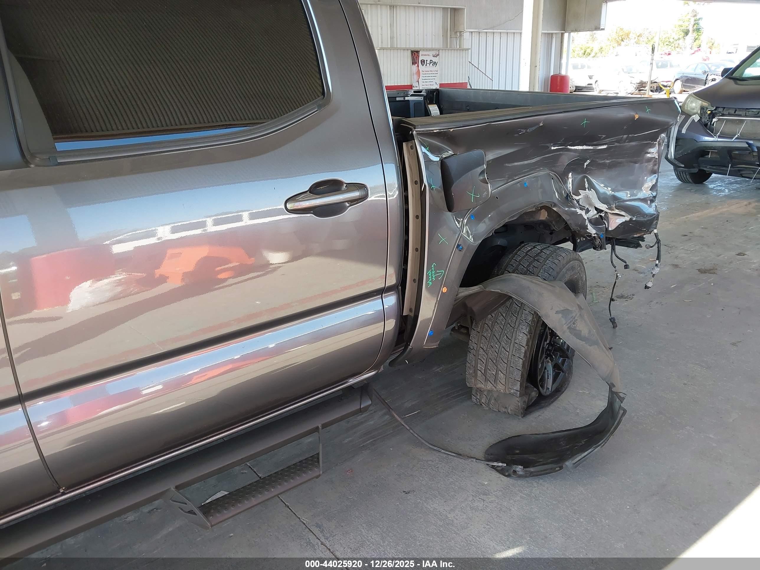 TOYOTA TACOMA image 6
