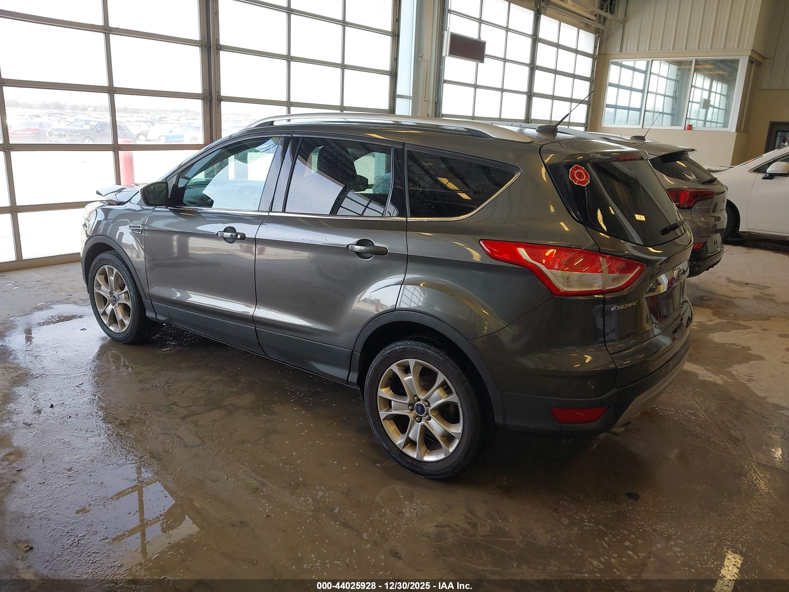FORD ESCAPE image 3