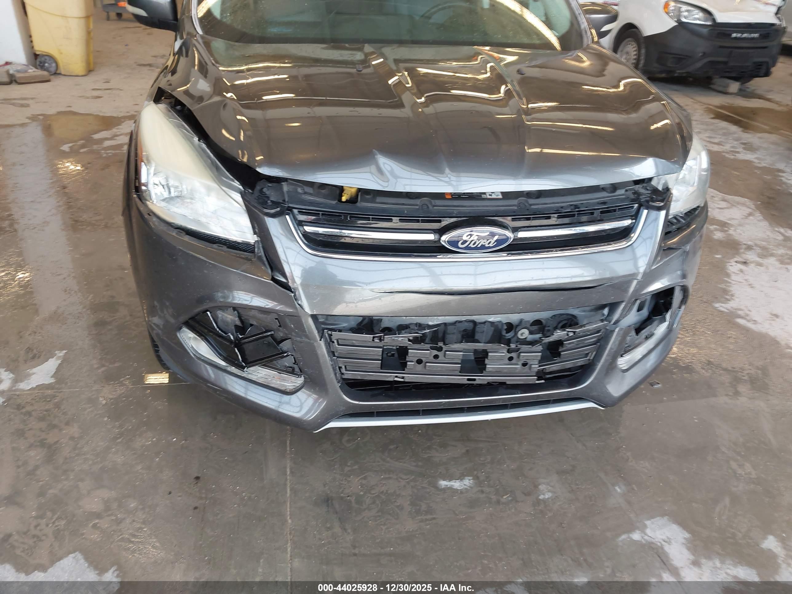 FORD ESCAPE image 6