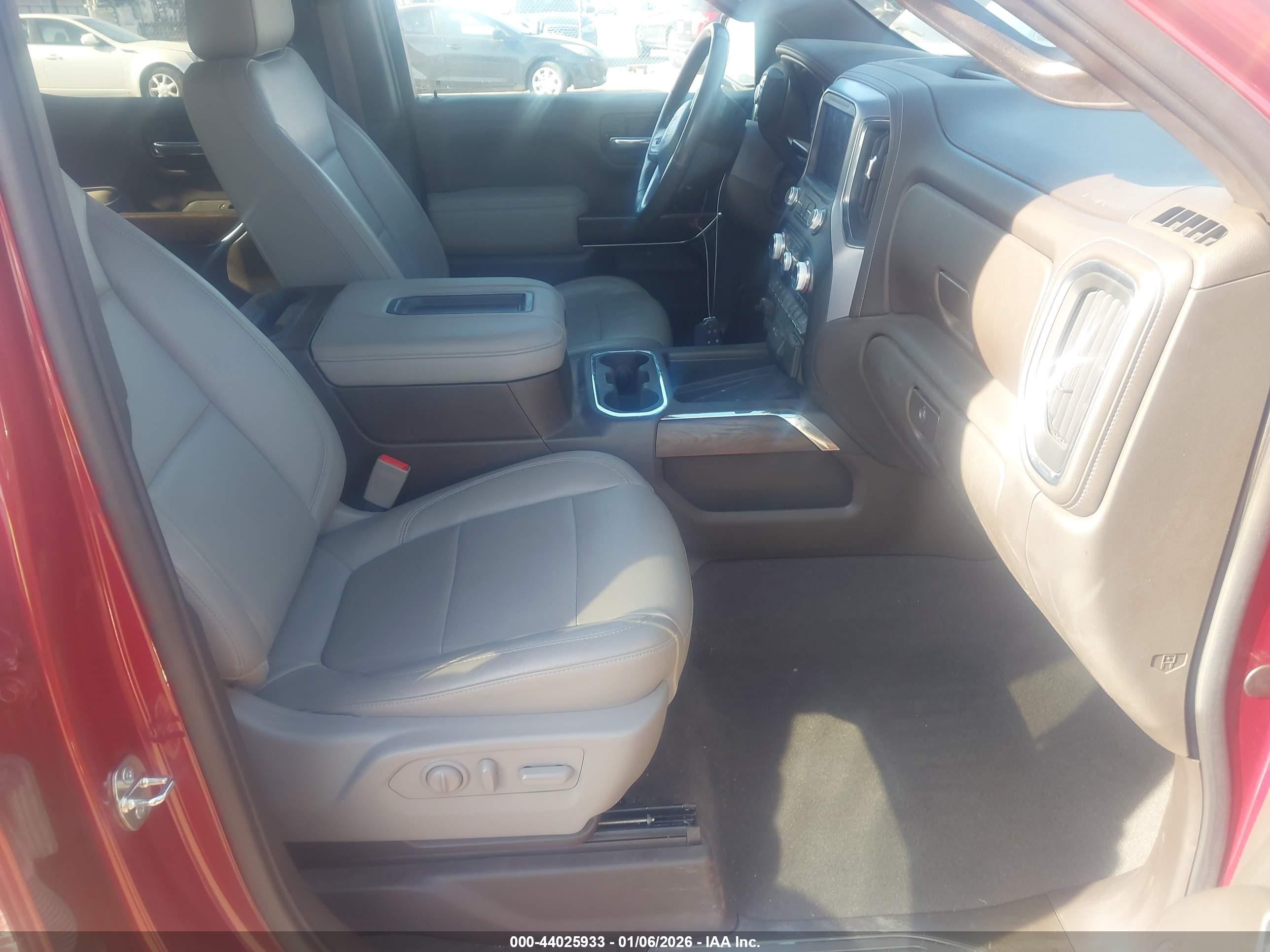 GMC SIERRA image 5