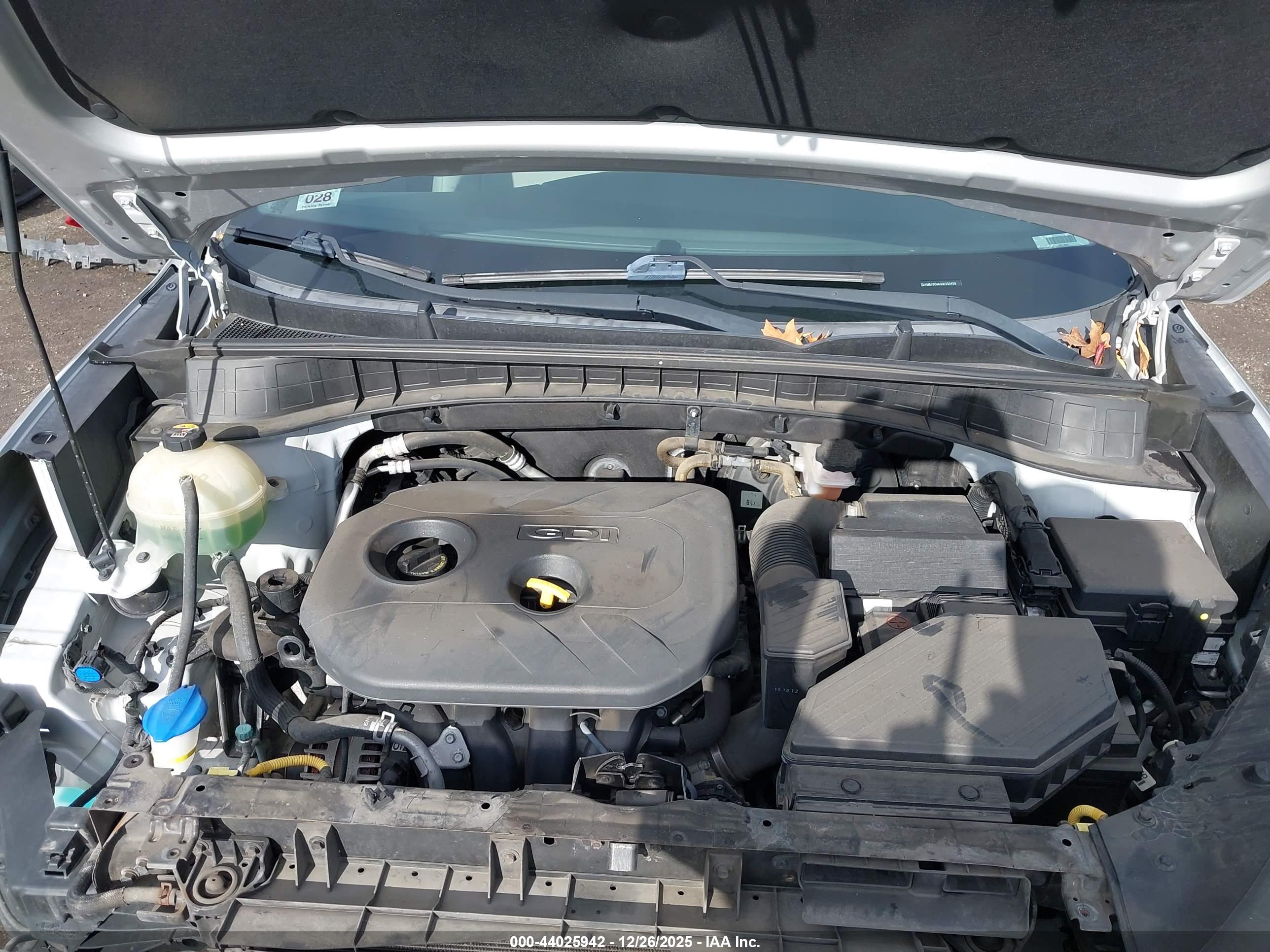 HYUNDAI TUCSON image 10