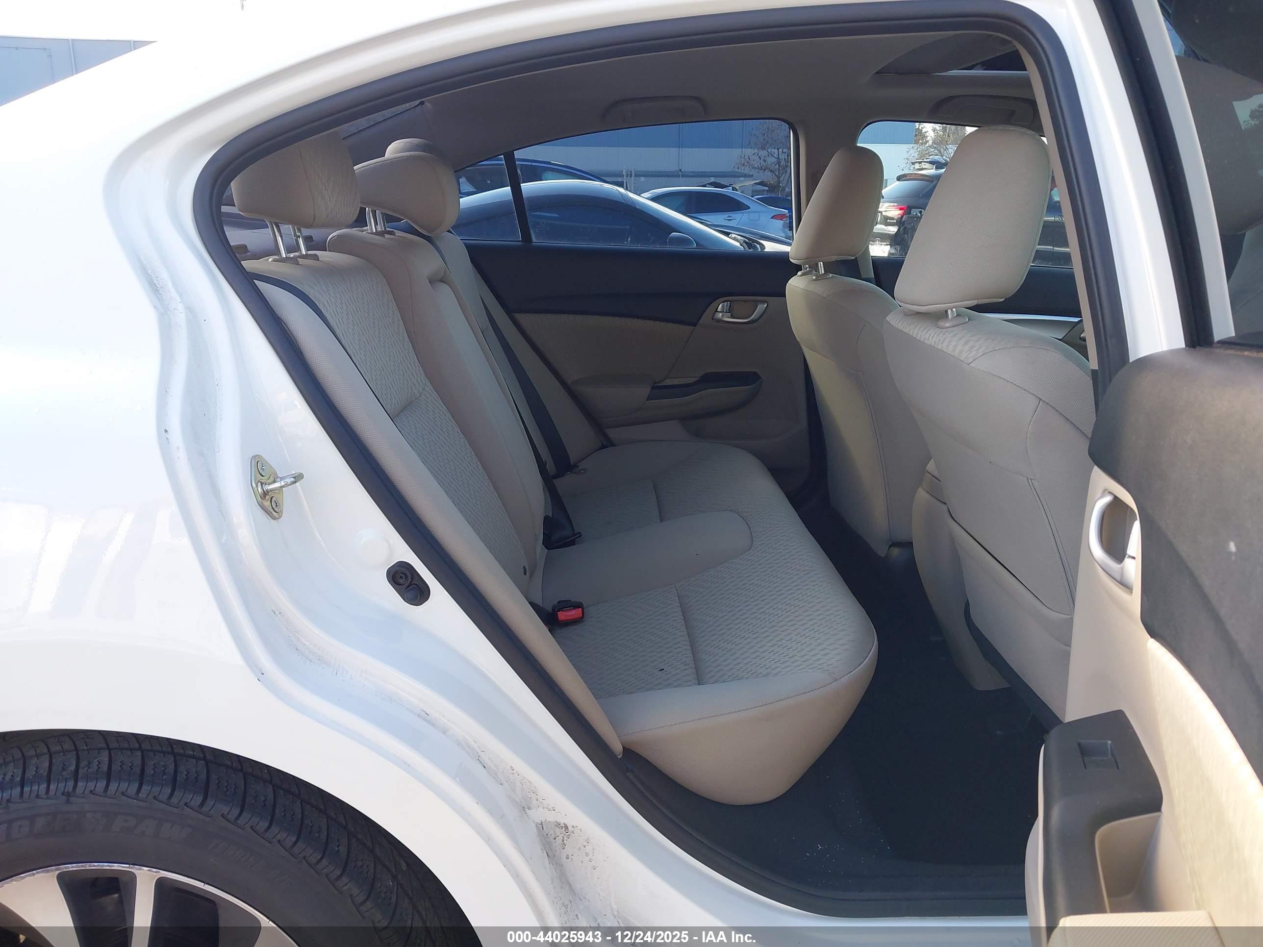 HONDA CIVIC image 8